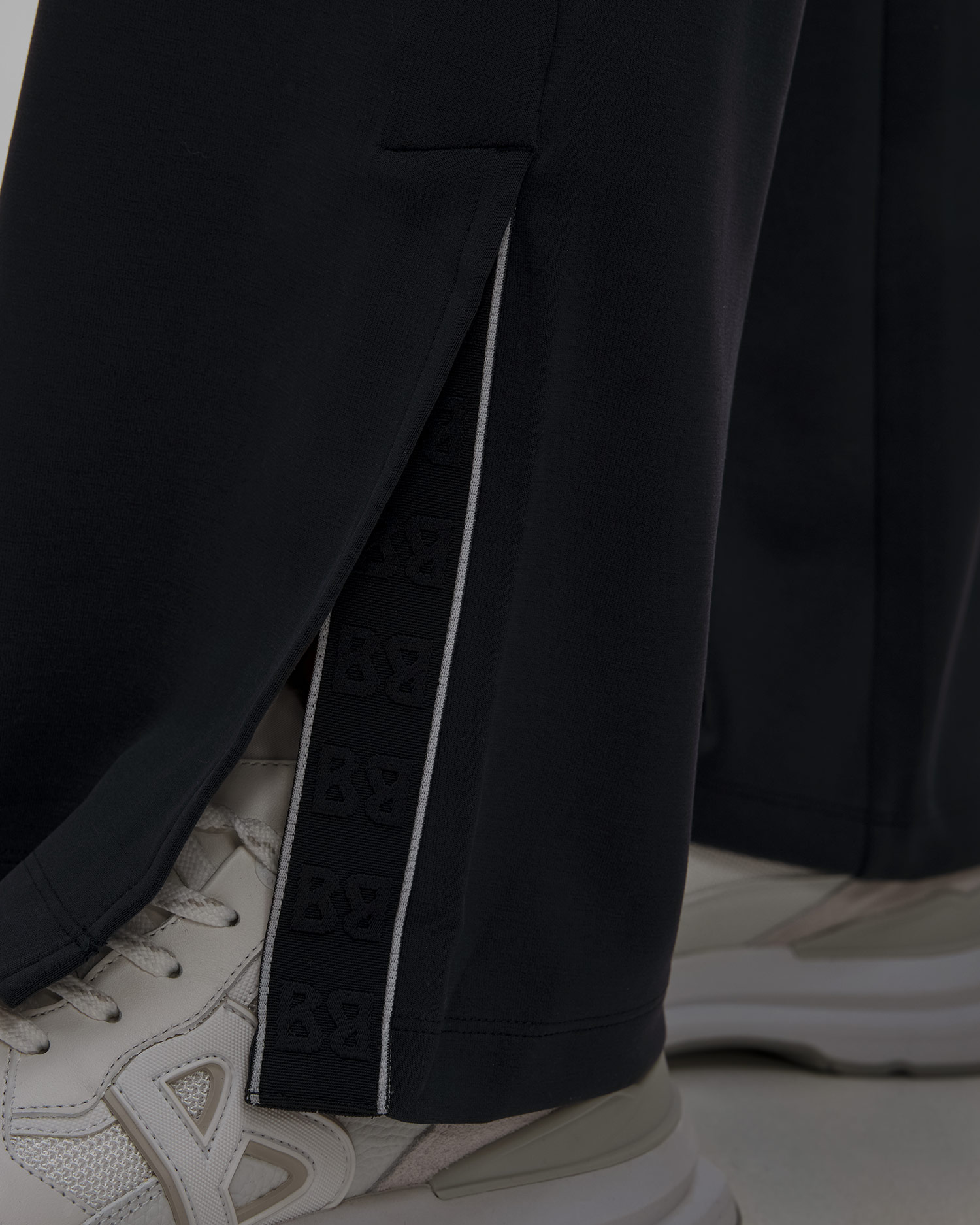 Pantalon de survêtement bleu marine avec modal pour femmes BOGNER Lenia