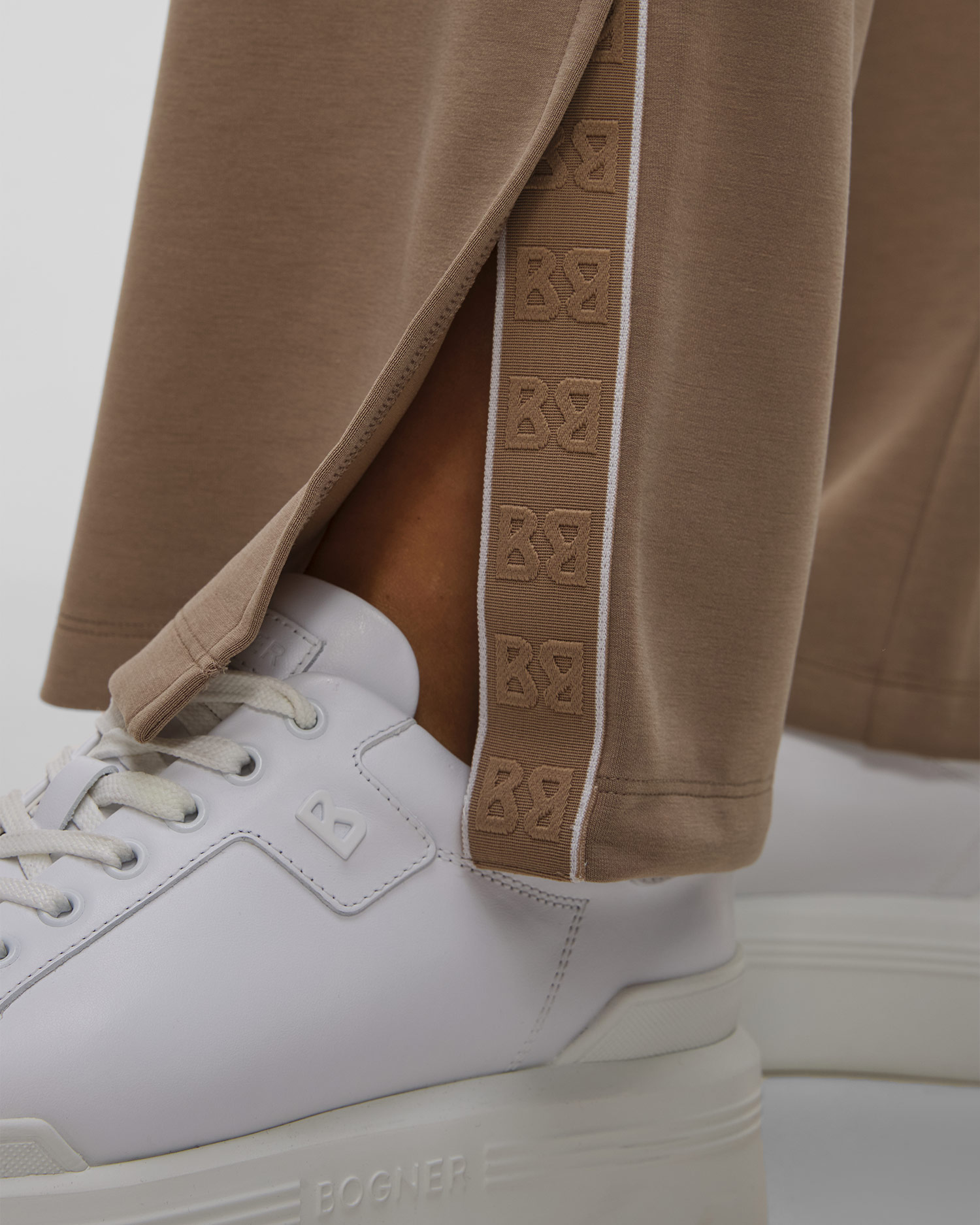Pantalon de survêtement marron avec modal pour femmes BOGNER Lenia