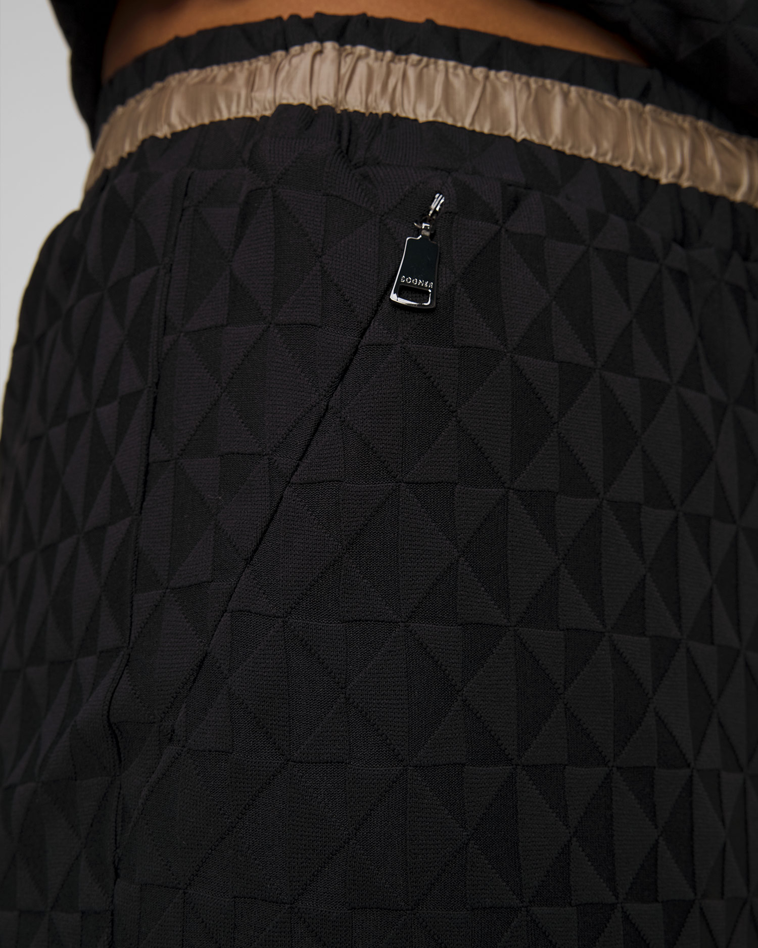 Czarne szorty damskie BOGNER Sila