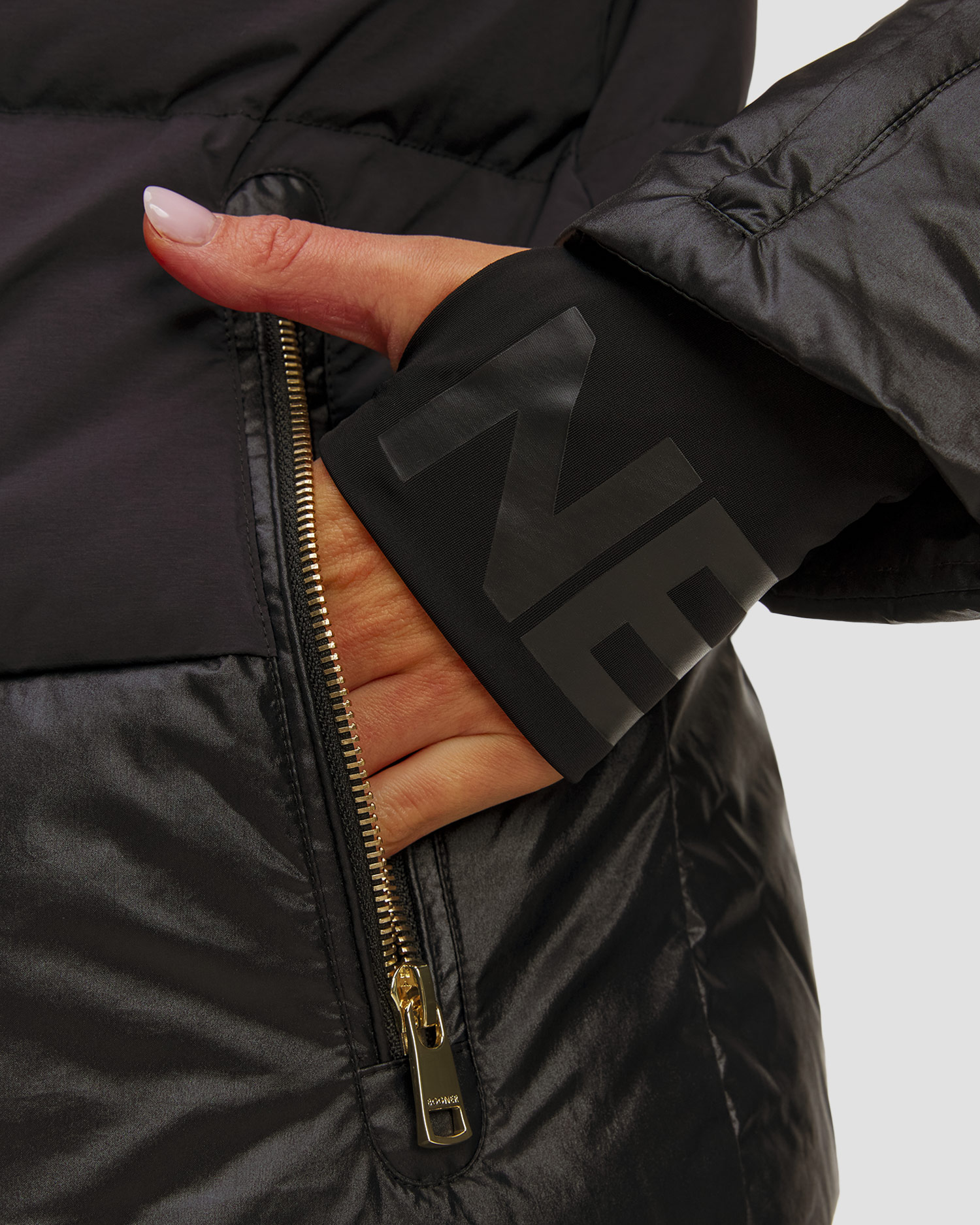 Černá dámská lyžařská bunda BOGNER Maja