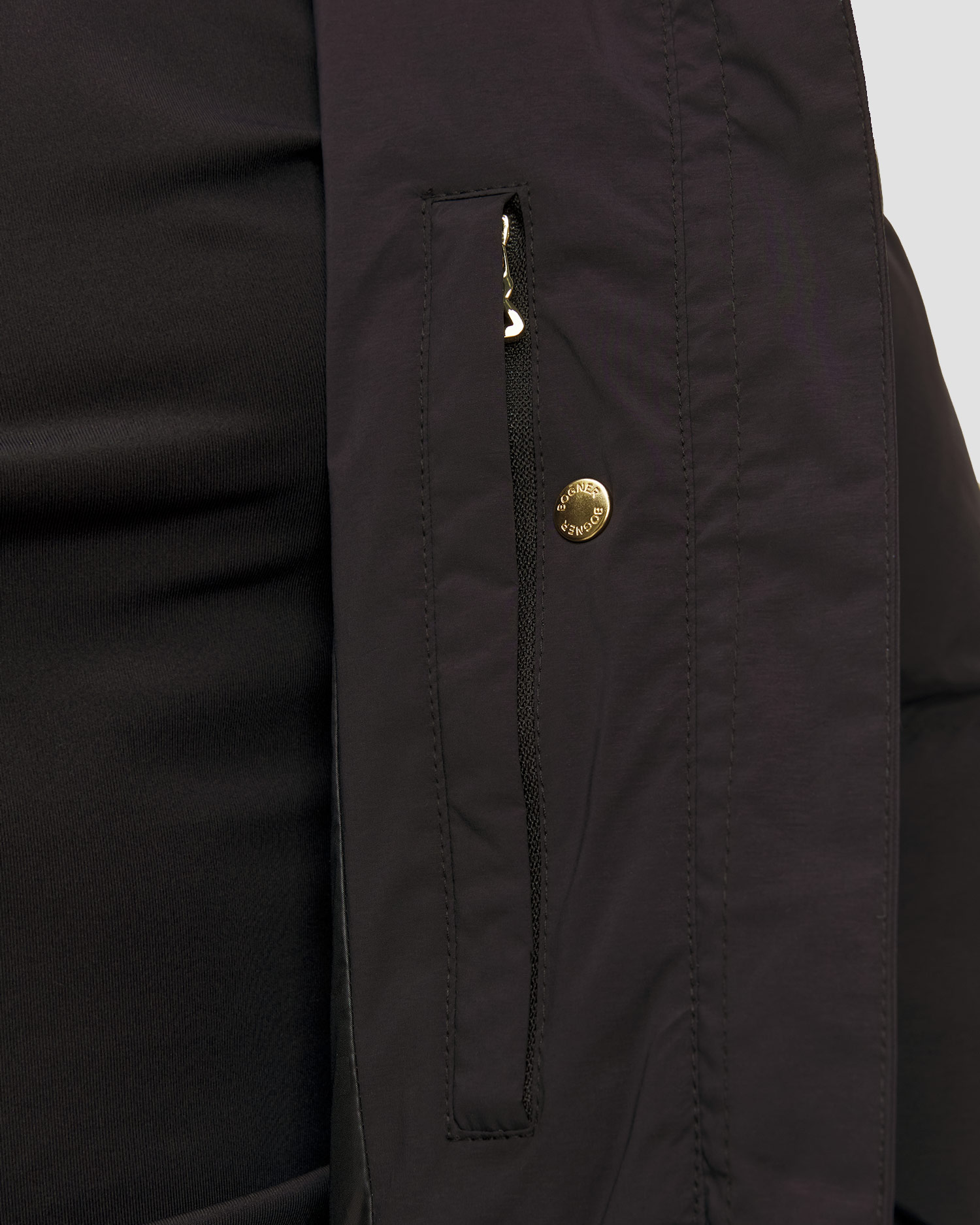 Czarna kurtka narciarska damska BOGNER Maja