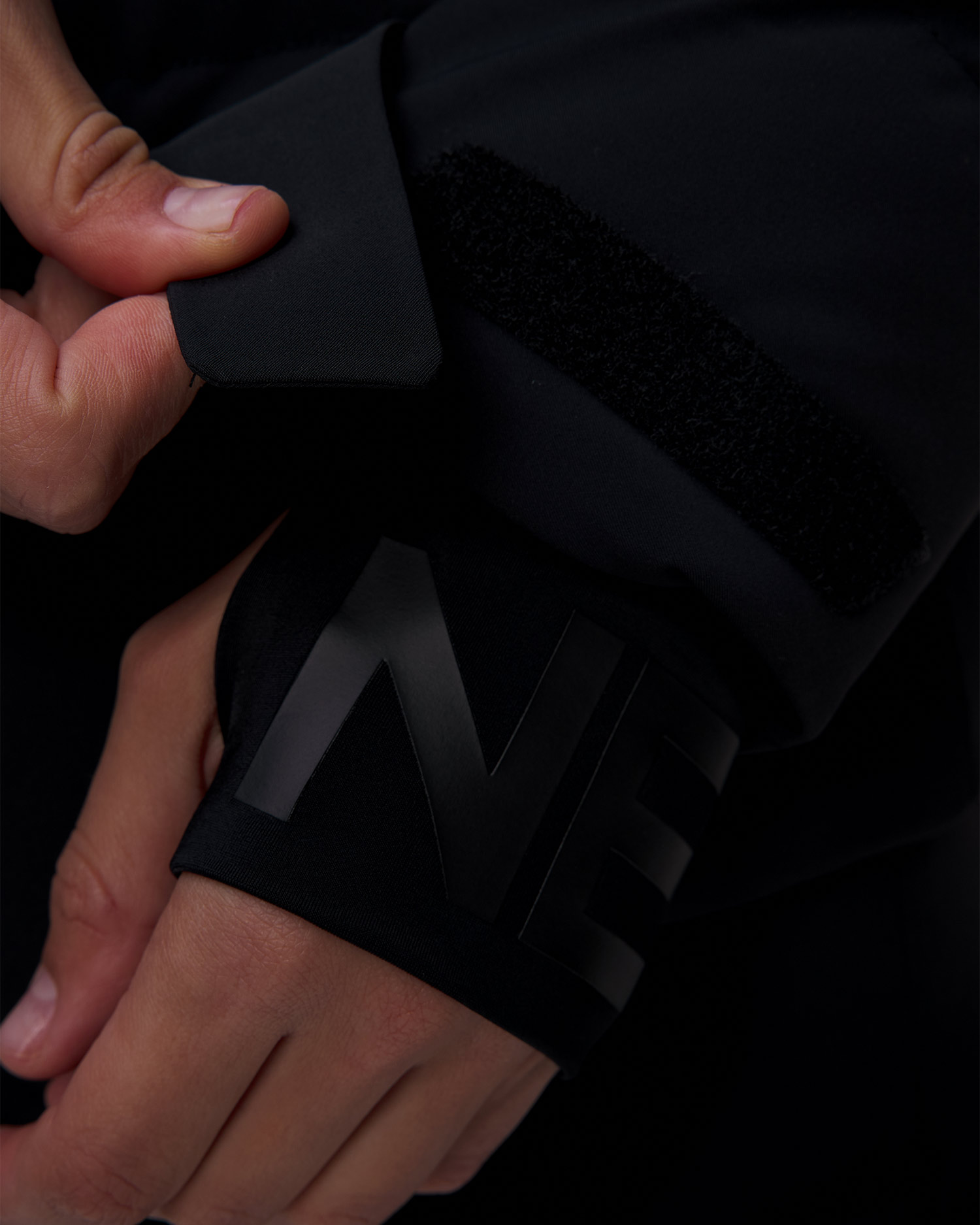 Czarna kurtka narciarska damska BOGNER Ellya1-T