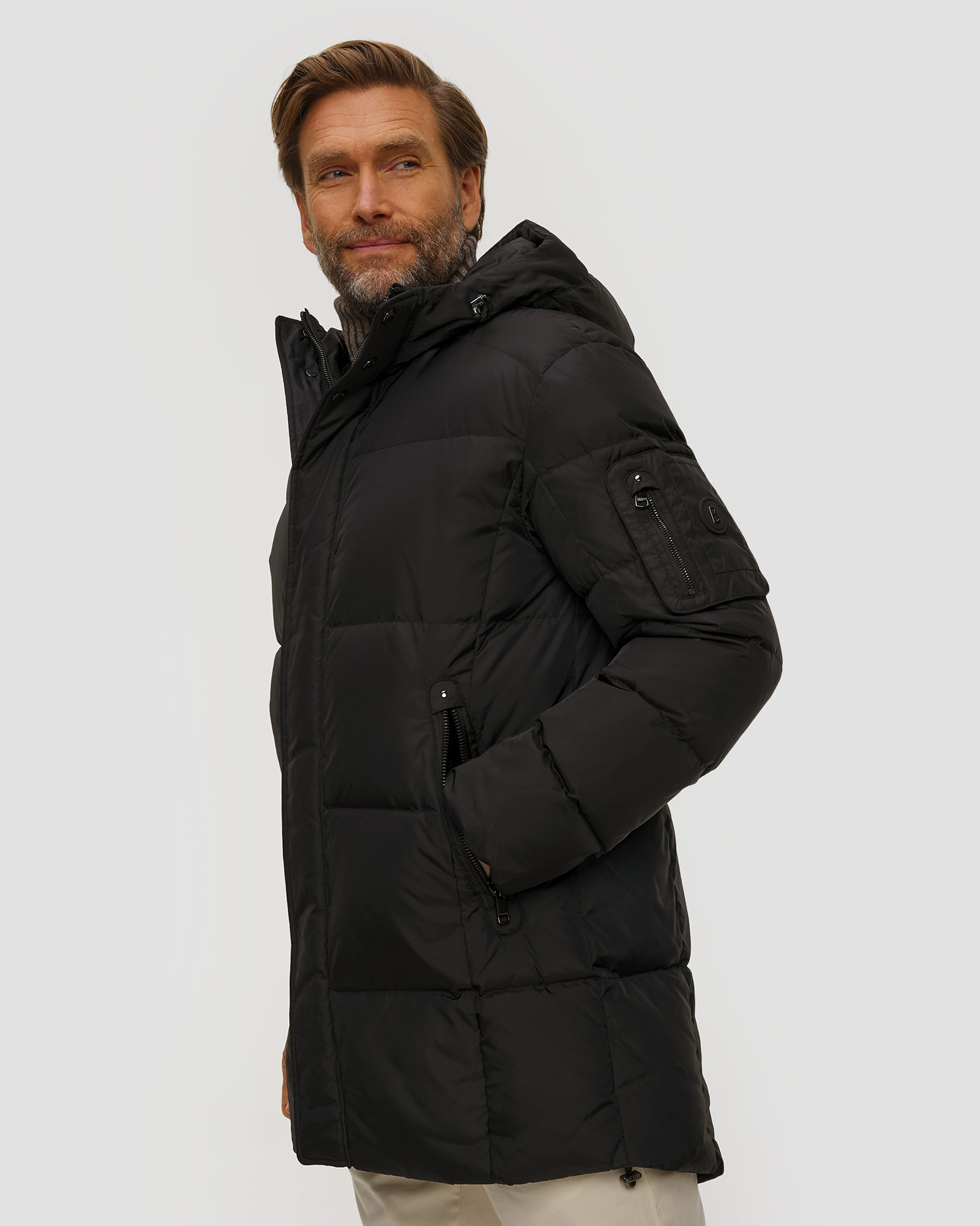 BOGNER Jones-D2 Lange Daunenjacke für Herren in Schwarz