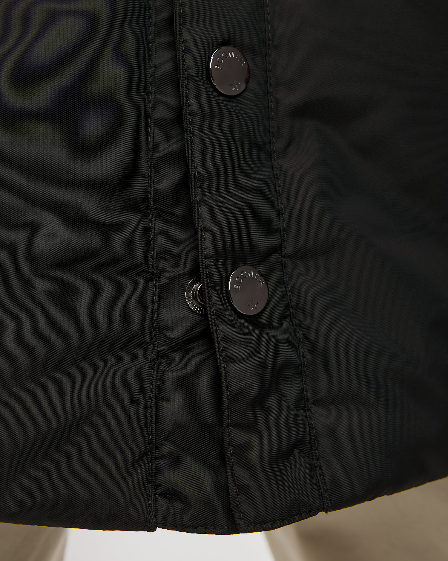 BOGNER Jones-D2 Lange Daunenjacke für Herren in Schwarz