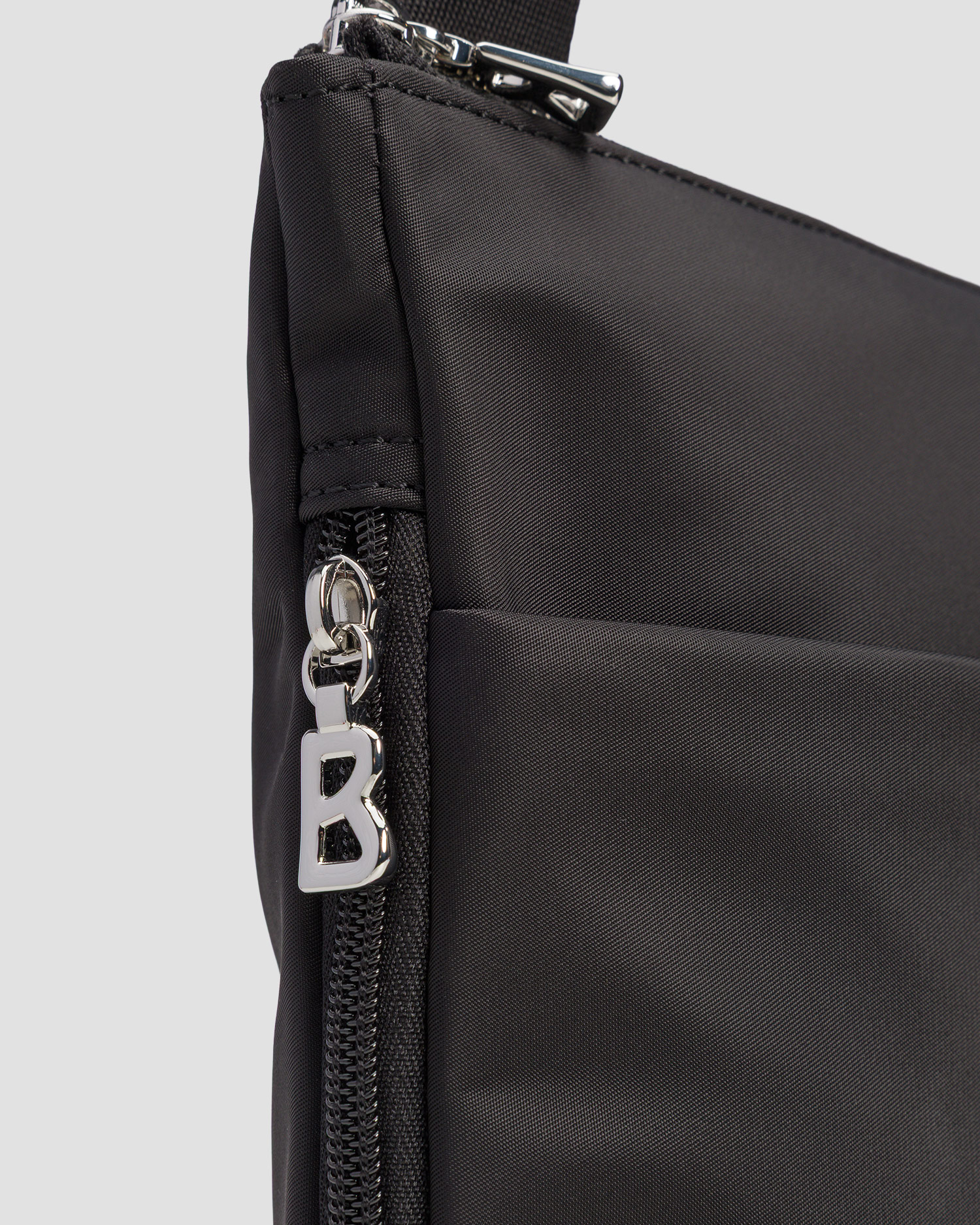 Černá dámská kabelka Bogner Serena