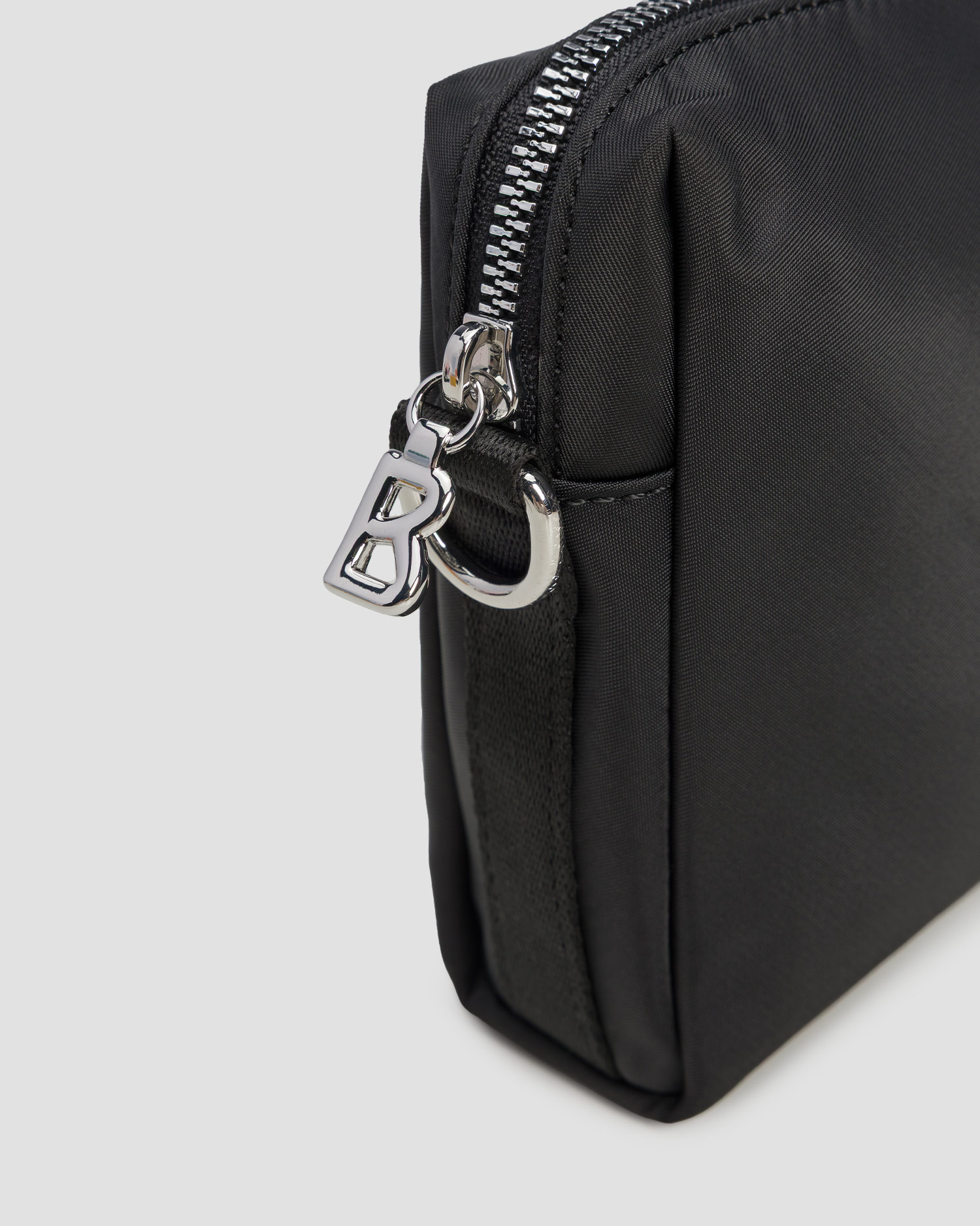 Dámska kabelka BOGNER Verbier Play 1.0 Pukie Shz čierna