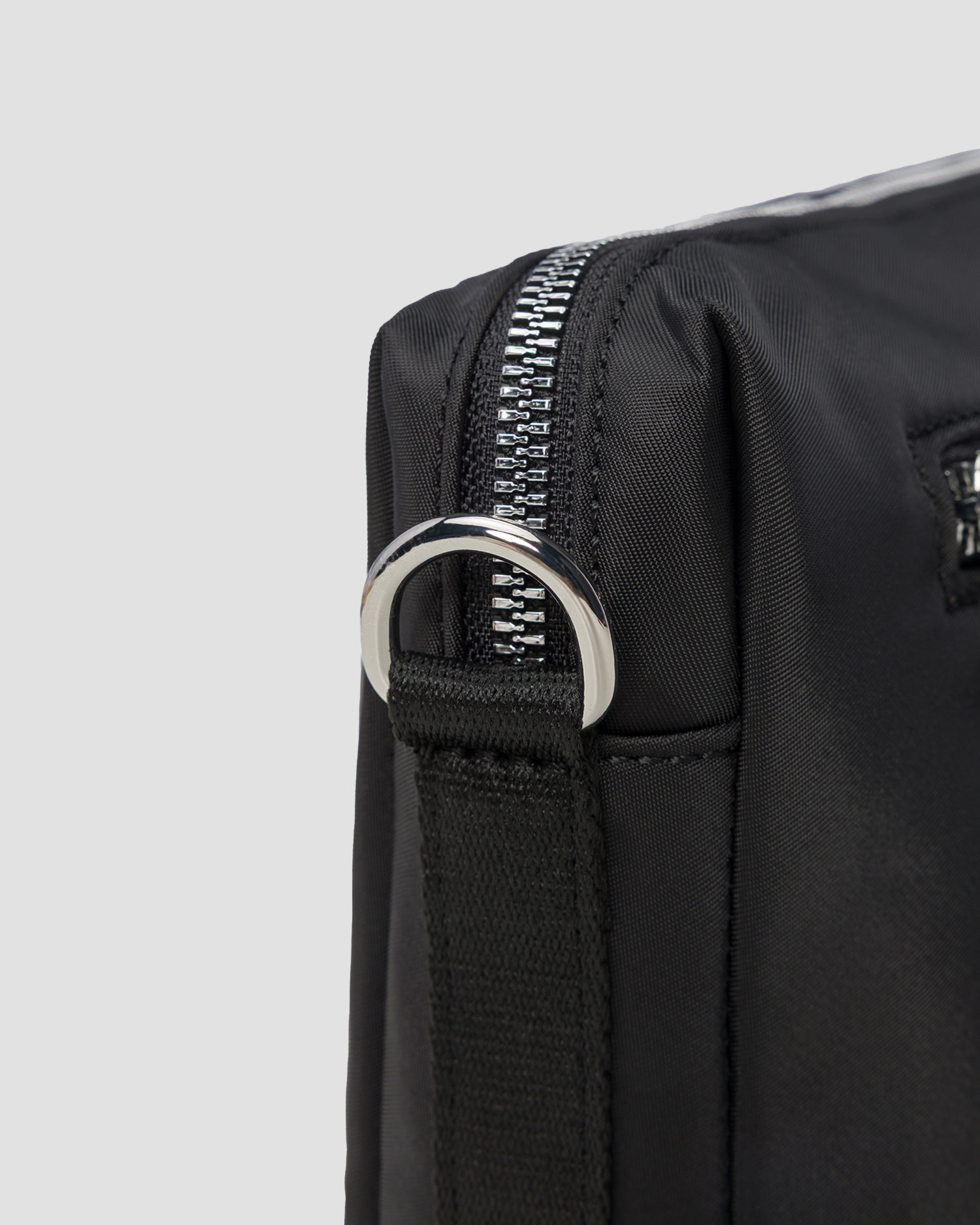 Dámska kabelka BOGNER Verbier Play 1.0 Pukie Shz čierna