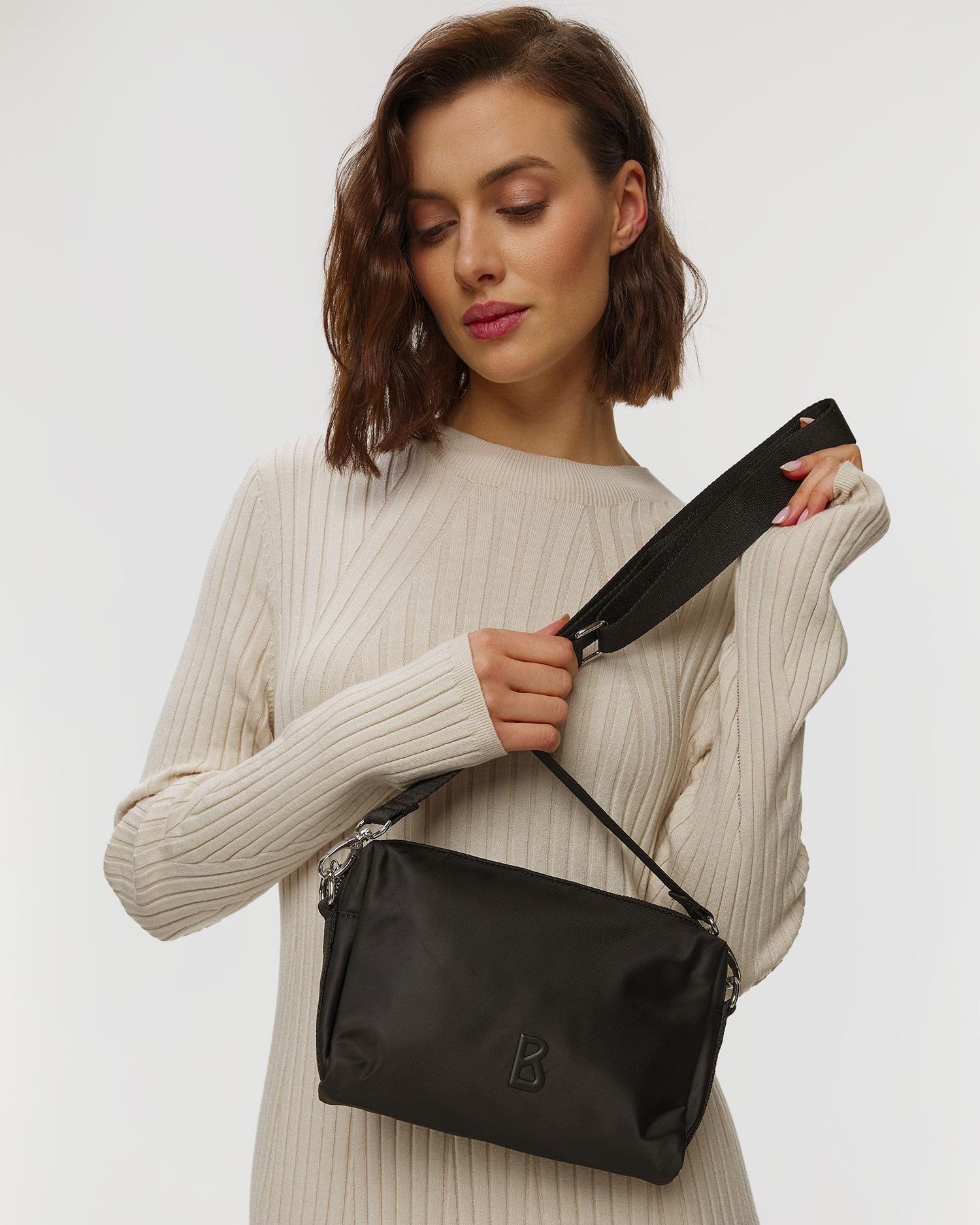 Dámska kabelka BOGNER Verbier Play 1.0 Pukie Shz čierna