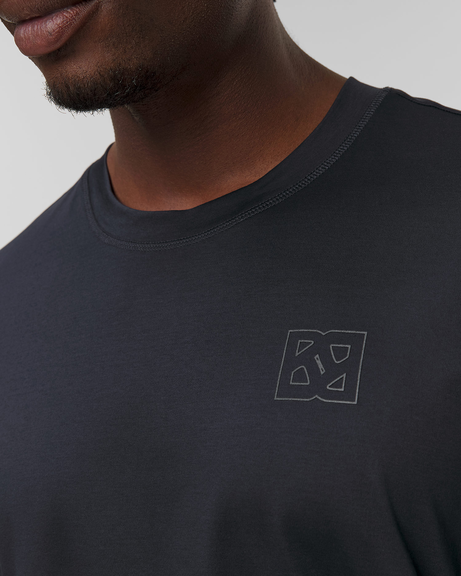 T-shirt bleu marine pour hommes BOGNER Lukas 1 