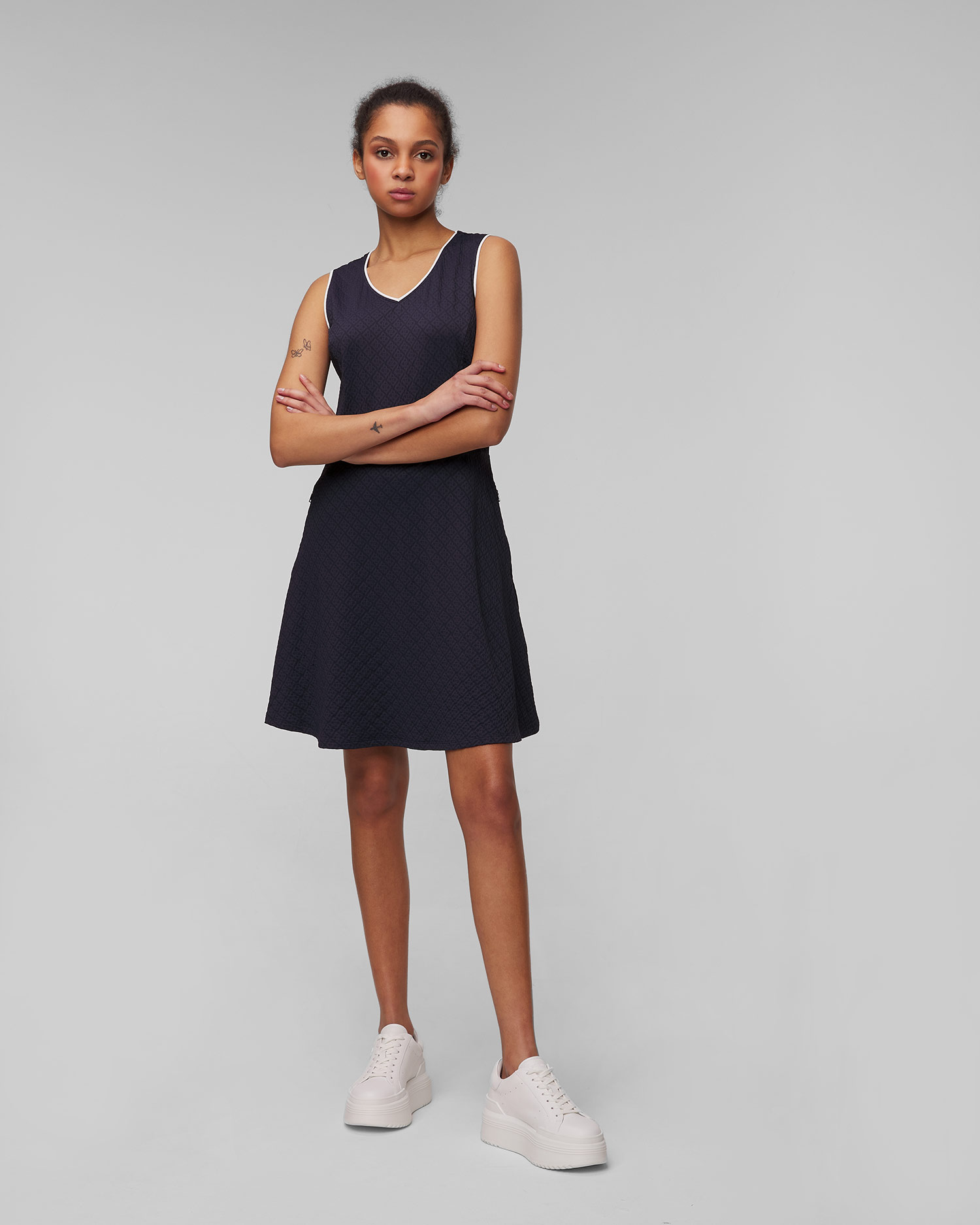 Tmavě modré dámské sportovní šaty BOGNER Flora