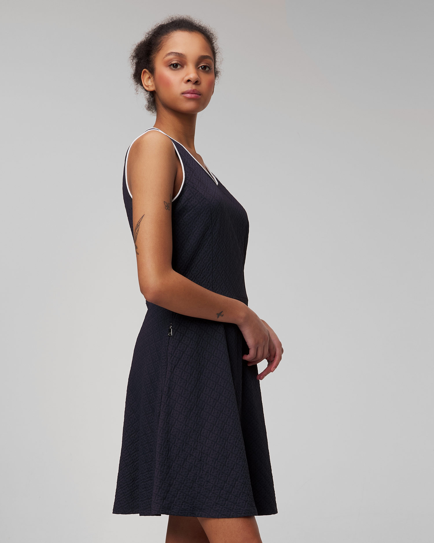 Tmavě modré dámské sportovní šaty BOGNER Flora