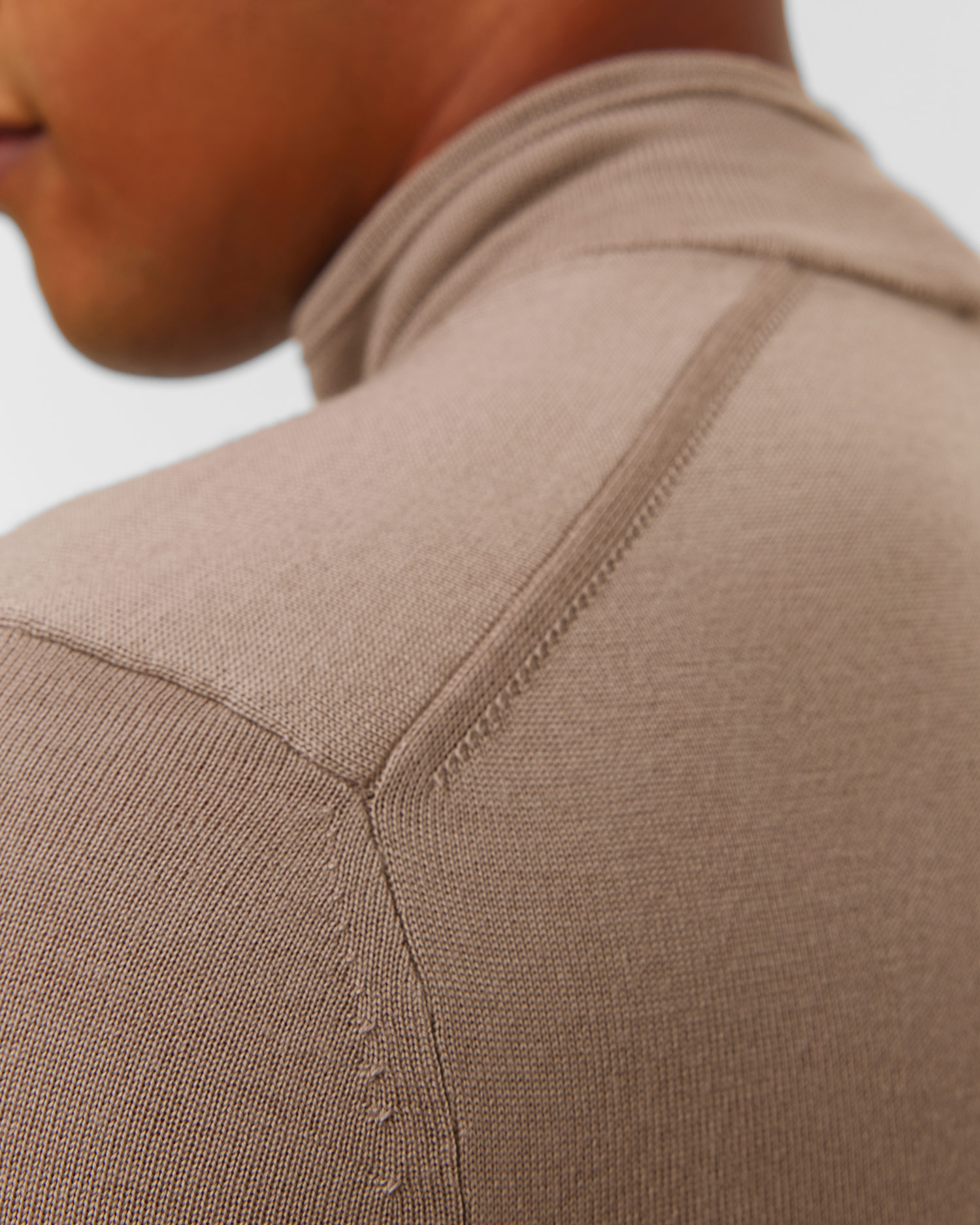 Pull à col roulé en laine beige pour hommes BOGNER Ouri