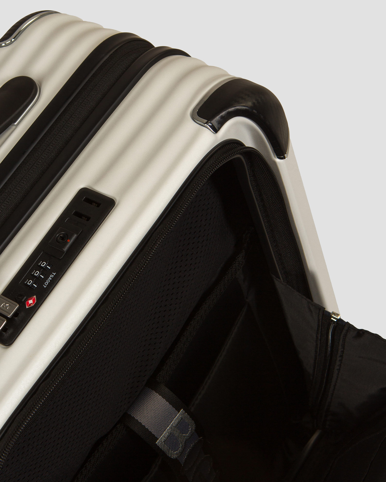 Biely kabínový kufor BOGNER Piz Deluxe Pro Small Hard C55 38 l