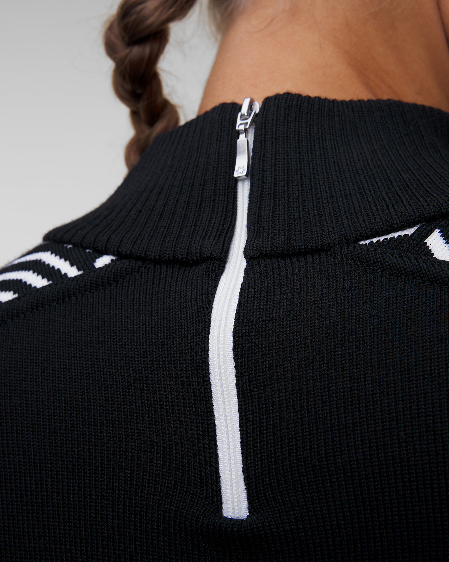 Dámsky čierny lyžiarsky sveter Newland Fleur merino