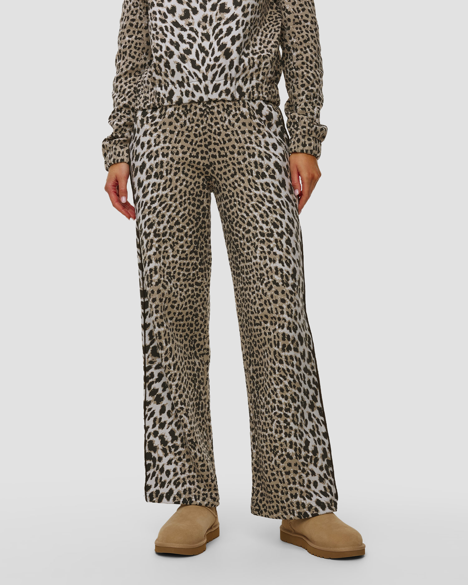 Blanc, Imprimé, Gris