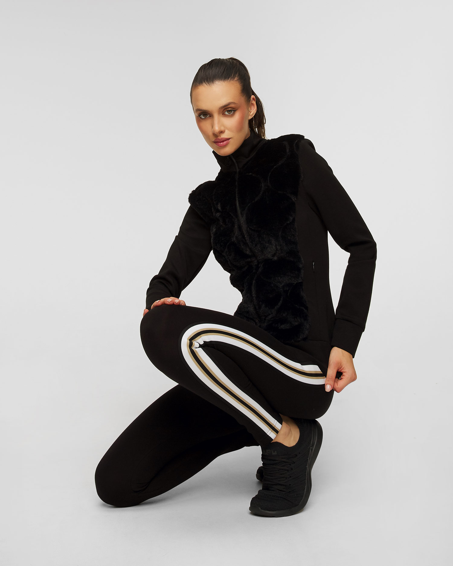 Čierna elastická mikina z viskózy Sportalm