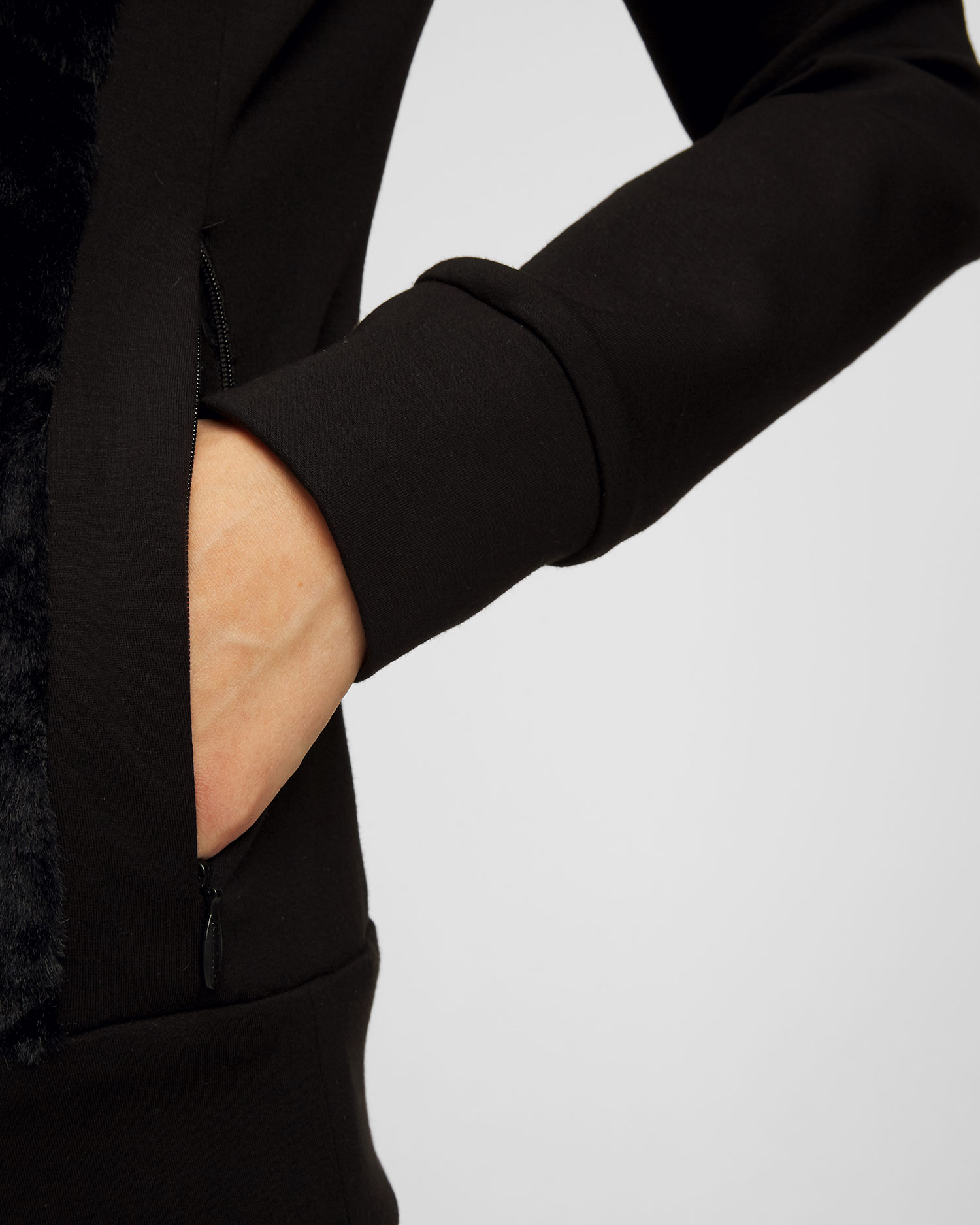 Čierna elastická mikina z viskózy Sportalm