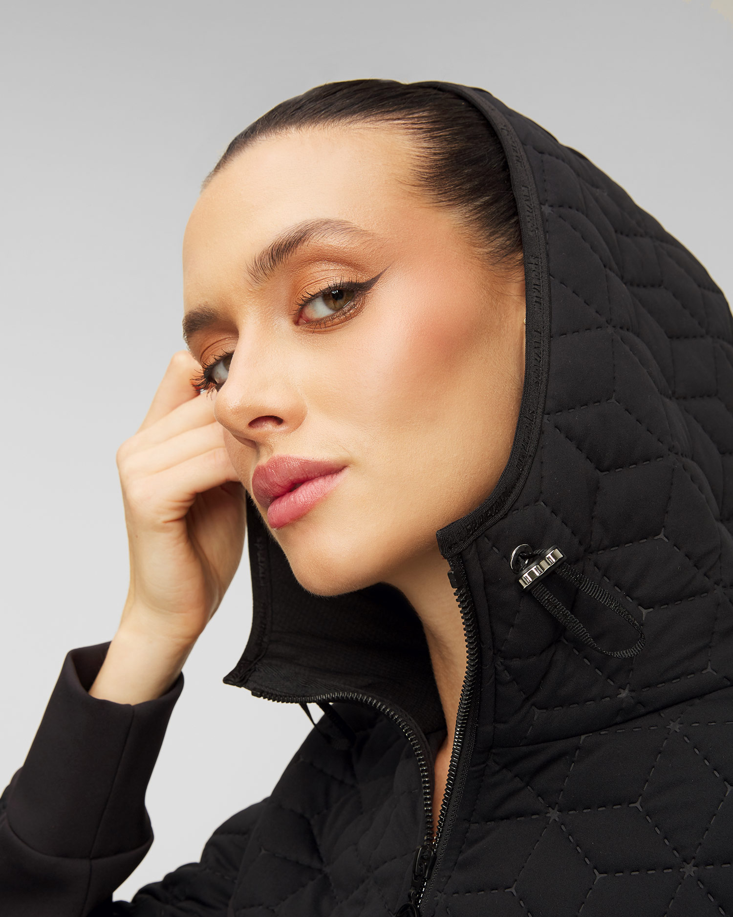 Dámska čierna mikina s kapucňou Sportalm