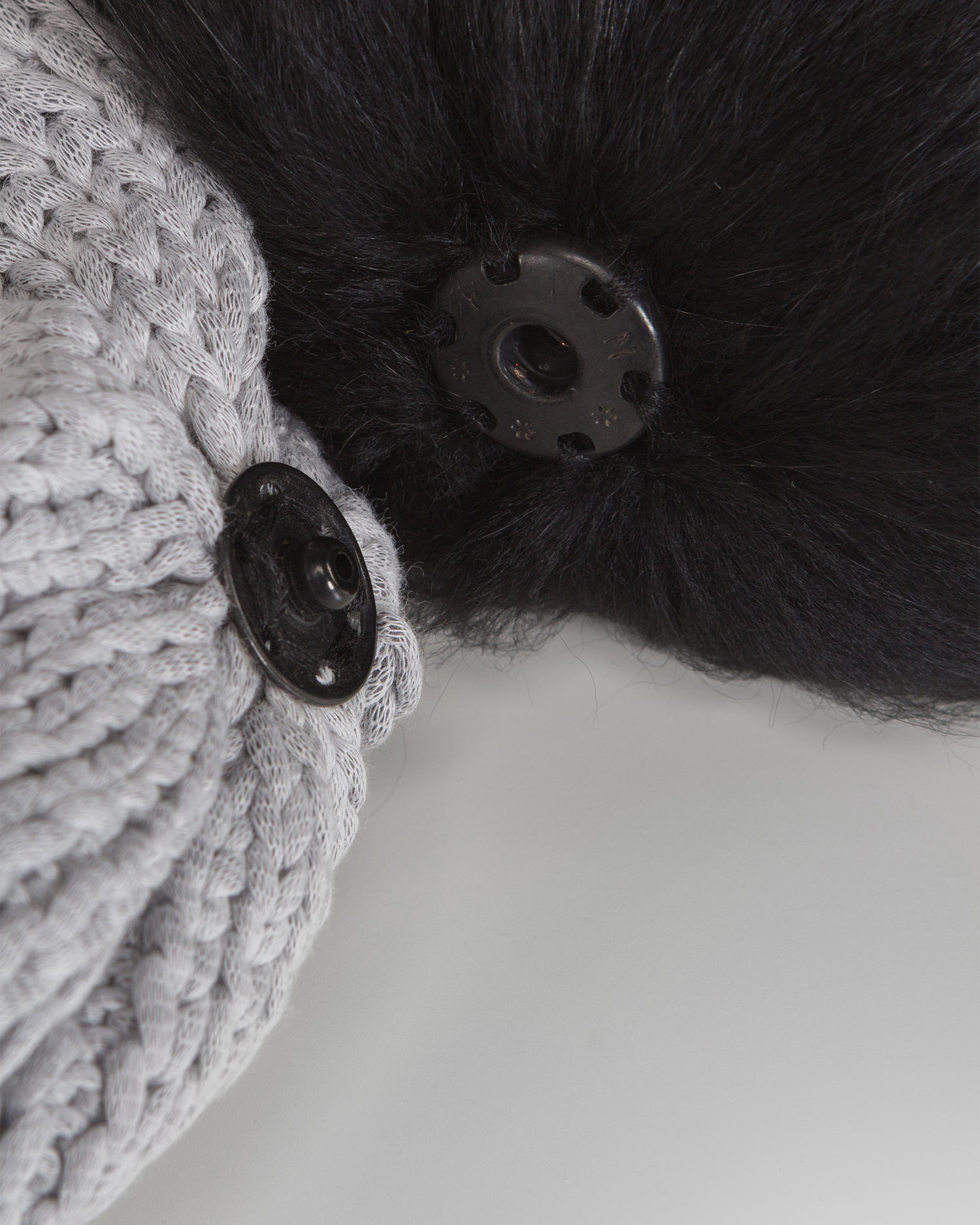 Bonnet d'hiver pour femme avec pompon Sportalm grey