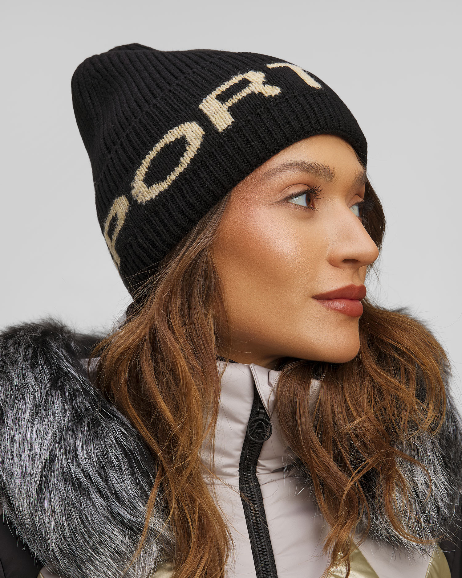 Căciulă din lâmă cu cașmir pentru femei Sportalm