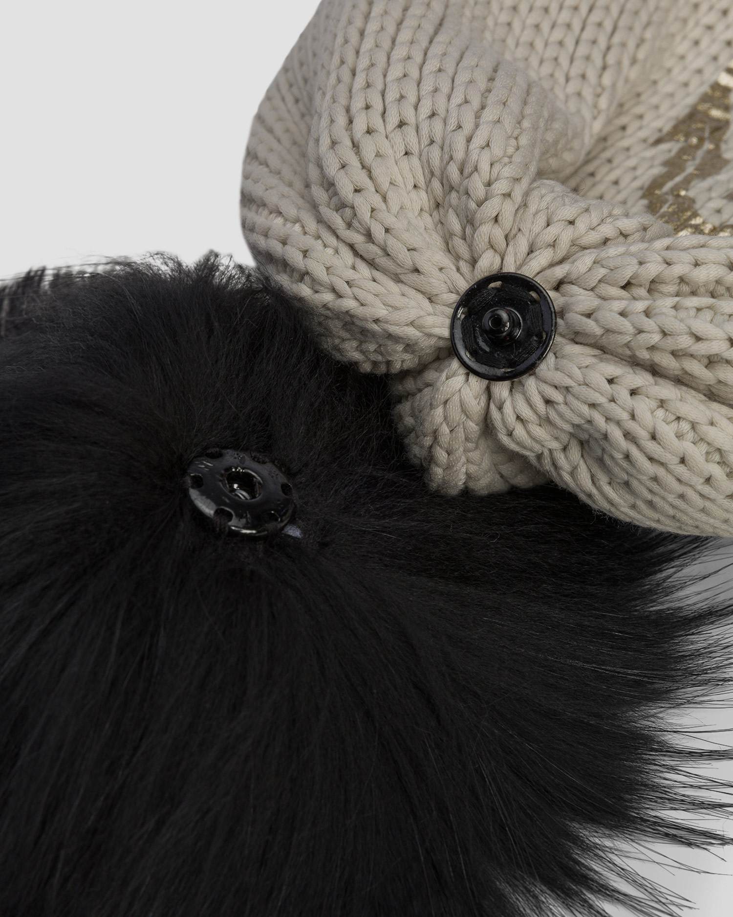 Căciulă de iarnă pentru femei Sportalm cu pompon de blană