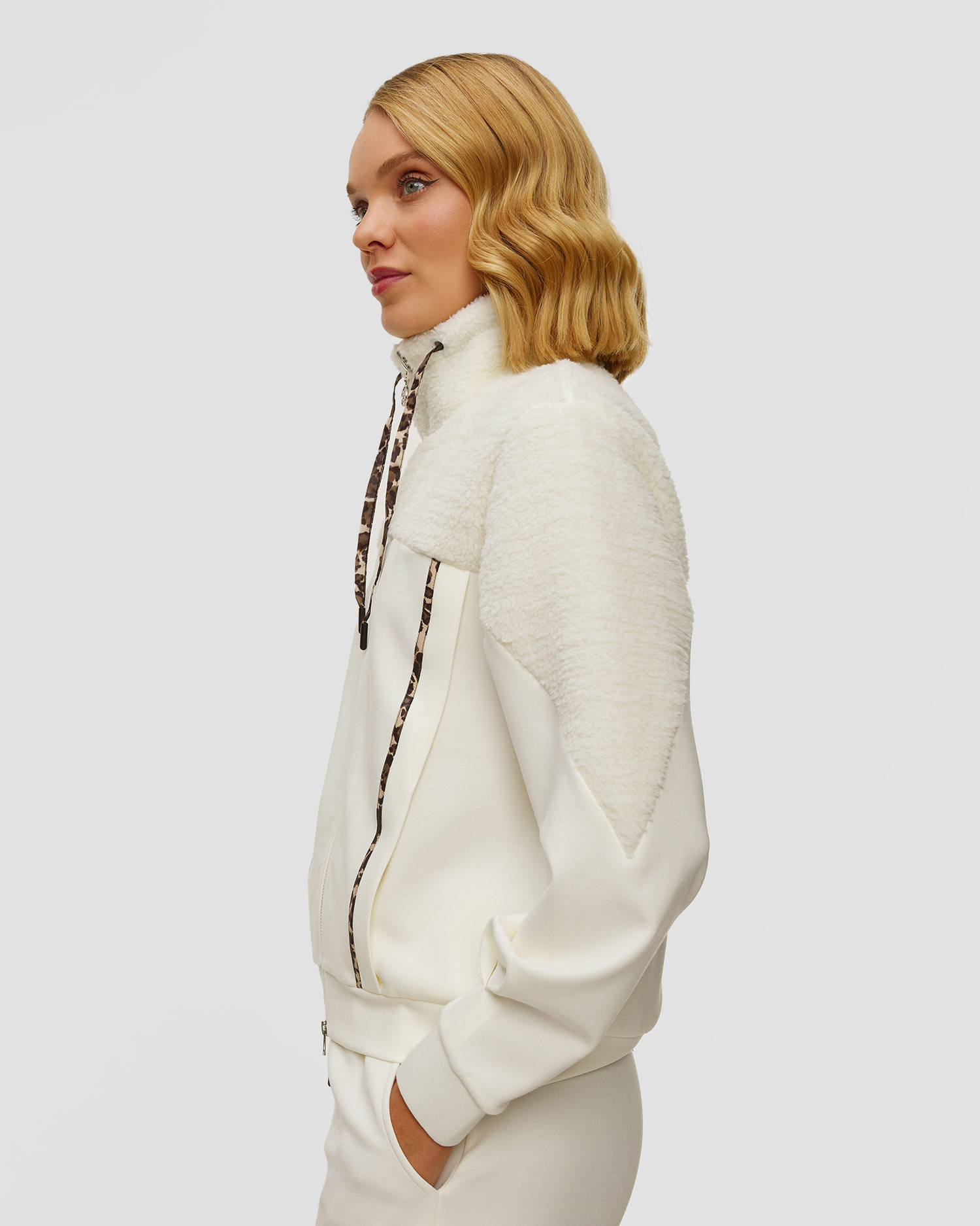 Women's beige sweatshirt Sportalm