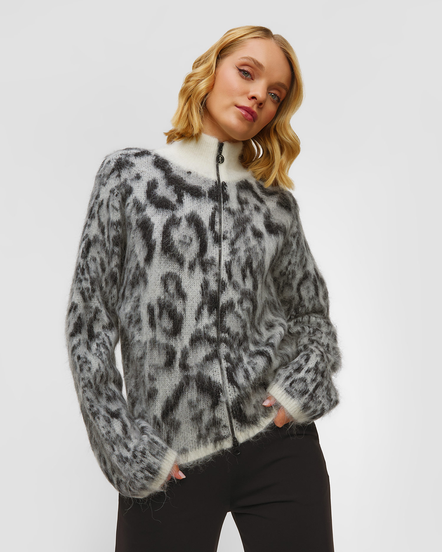 Pull à motif léopard pour femmes Sportalm