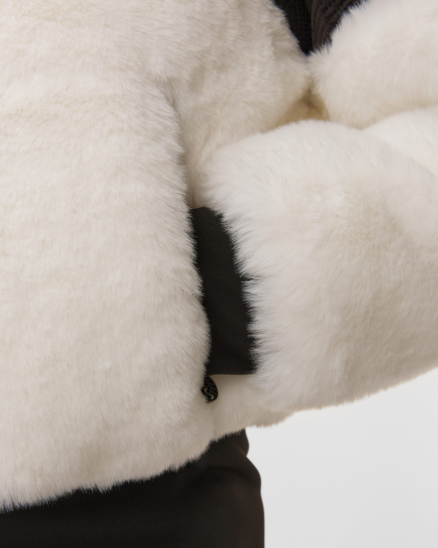 Sportalm Skijacke aus Kunstfell in Weiß