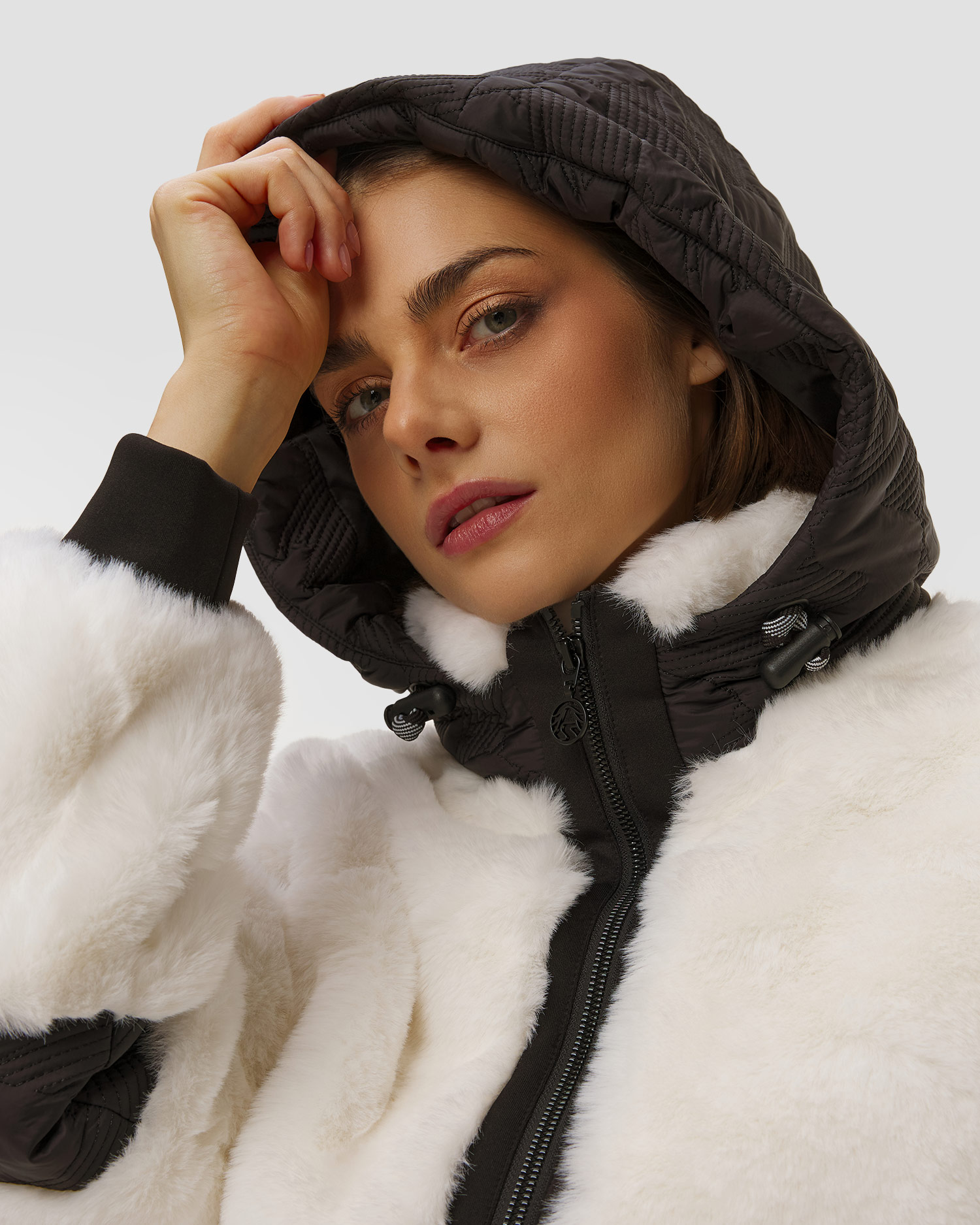 Sportalm Skijacke aus Kunstfell in Weiß