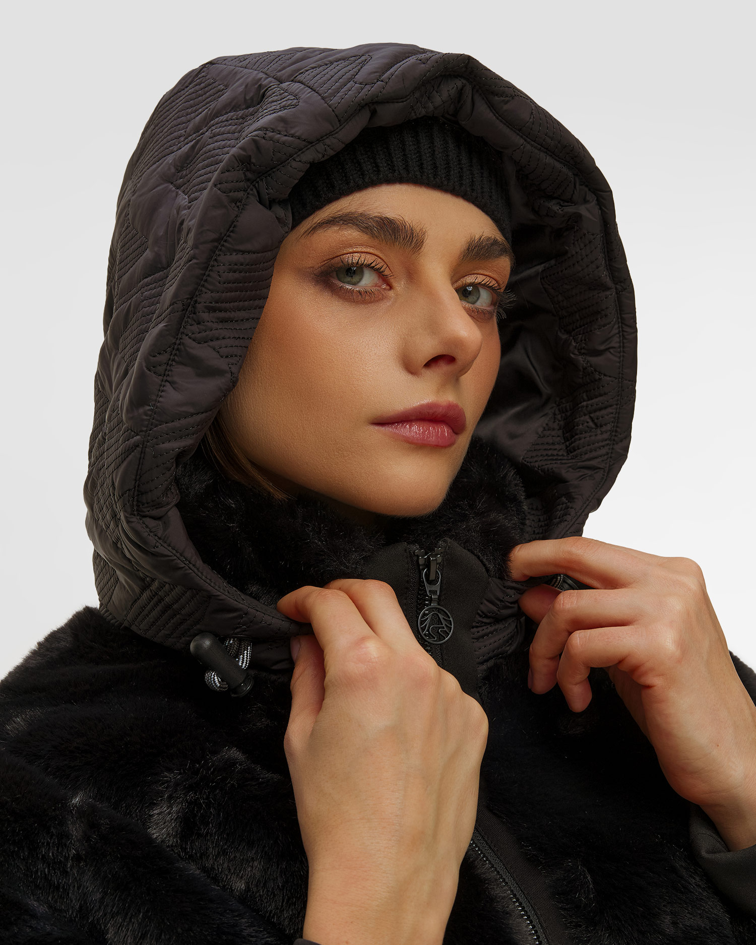 Sportalm Skijacke aus Kunstfell in Schwarz