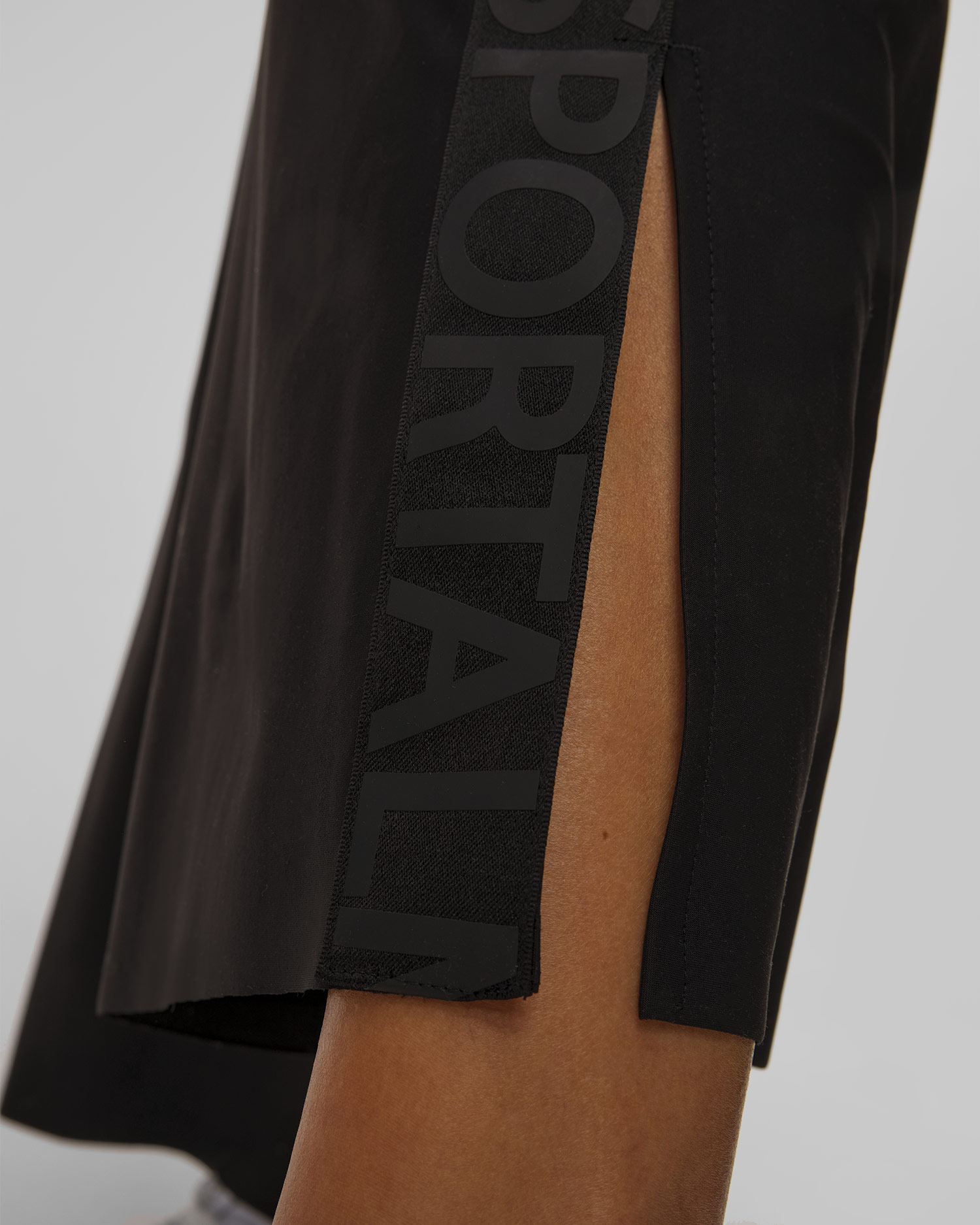 Czarne spodnie damskie Sportalm 