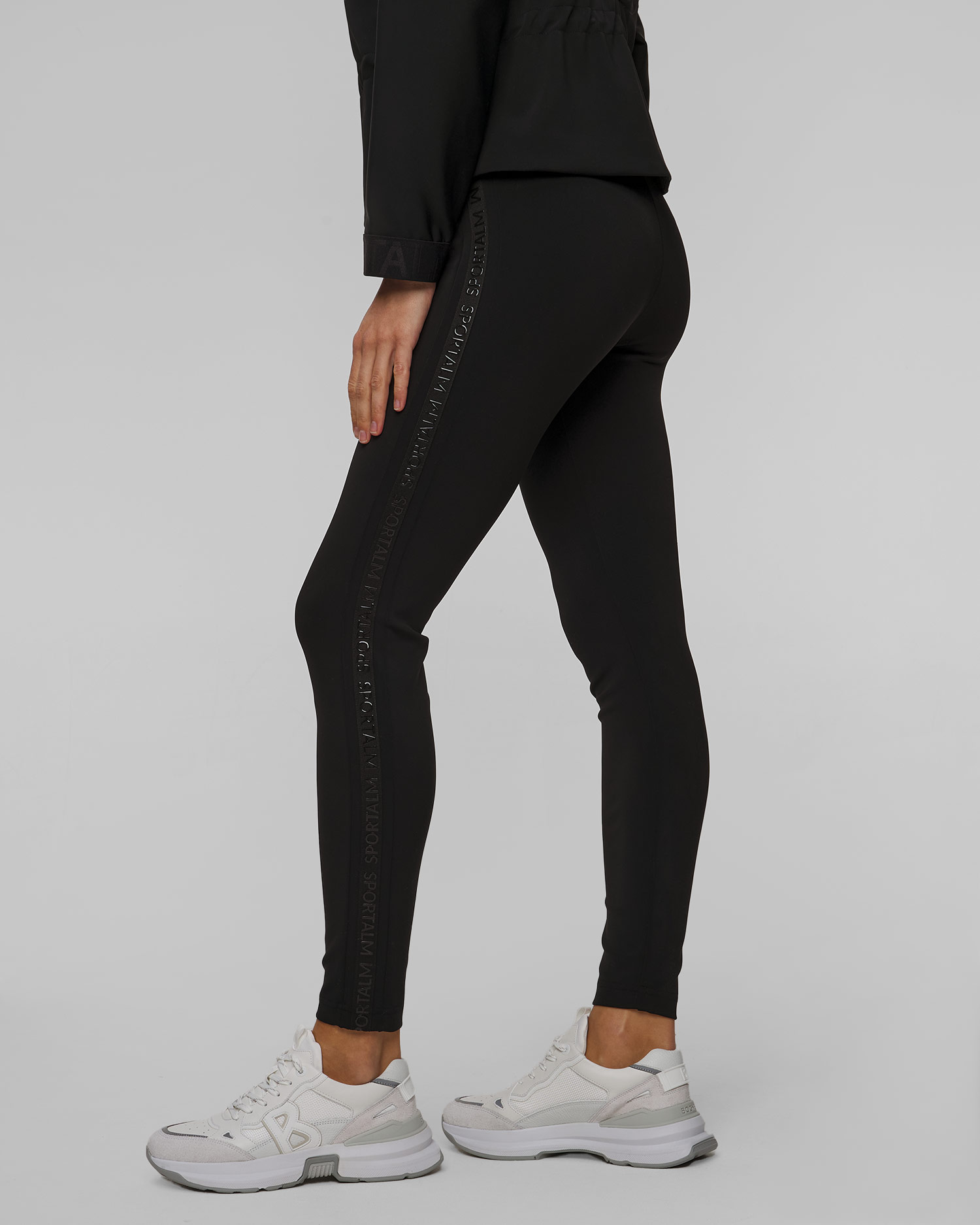 Czarne leginsy damskie Sportalm
