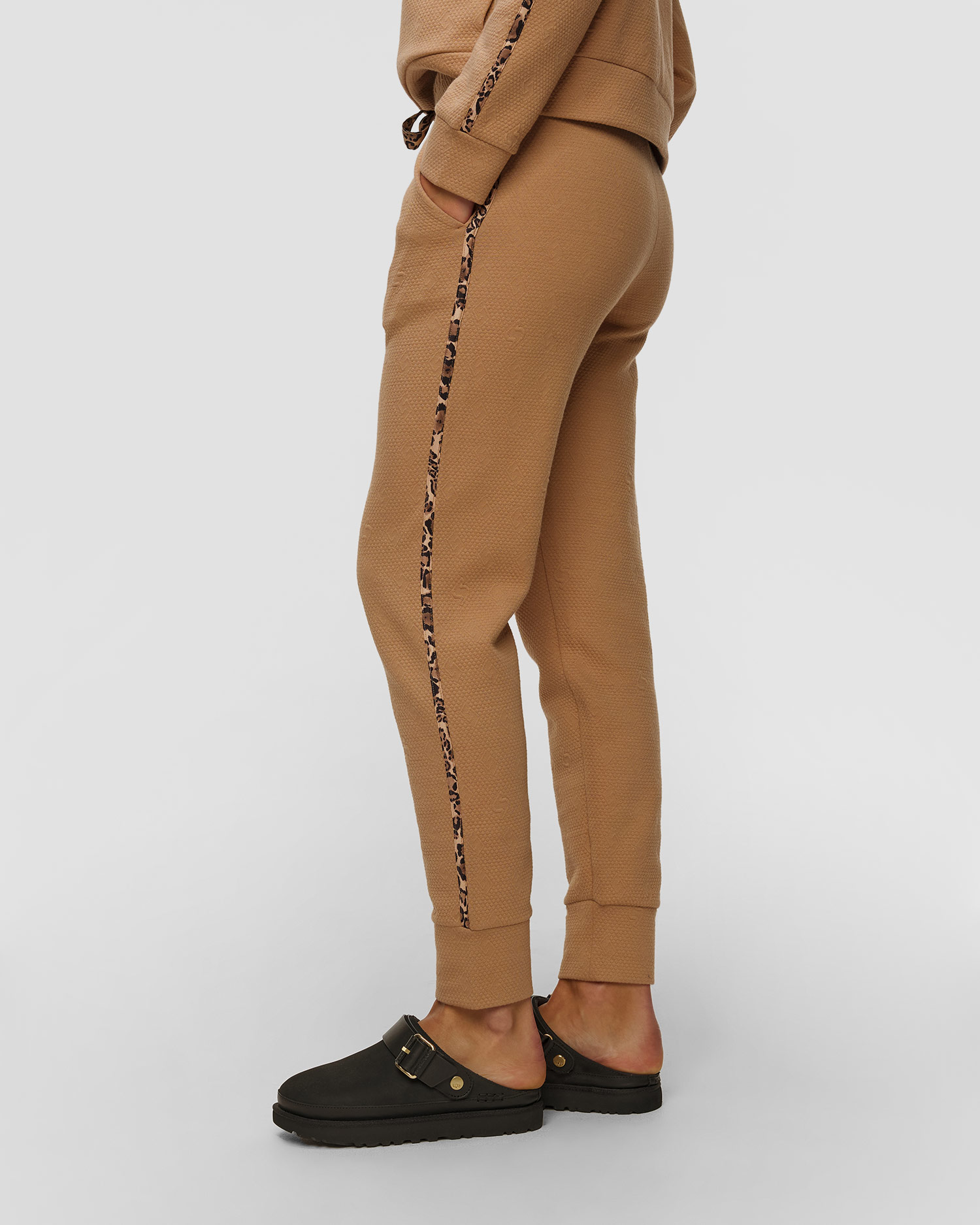 Women's viscose carmel sweatpants Sportalm