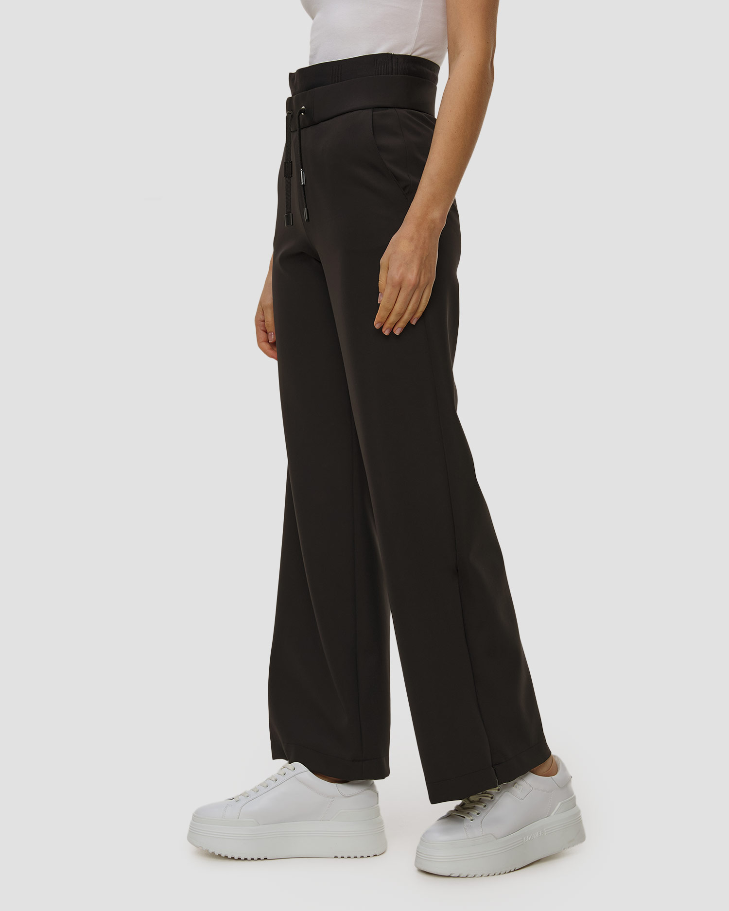 Czarne spodnie damskie z rozcięciami Sportalm