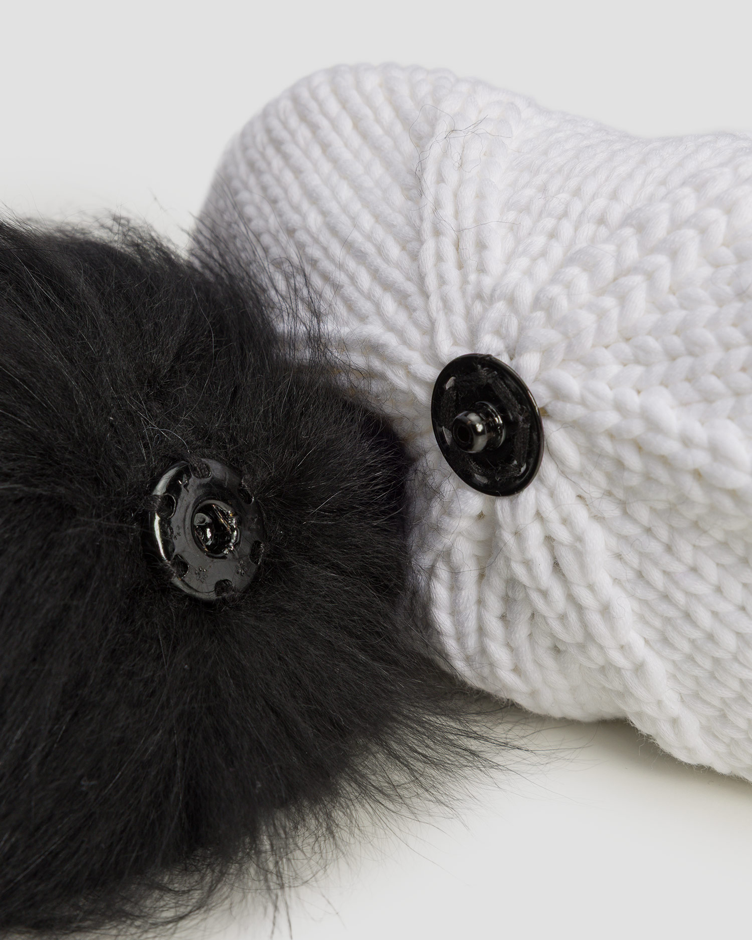 Căciulă de iarnă pentru femei Sportalm albă