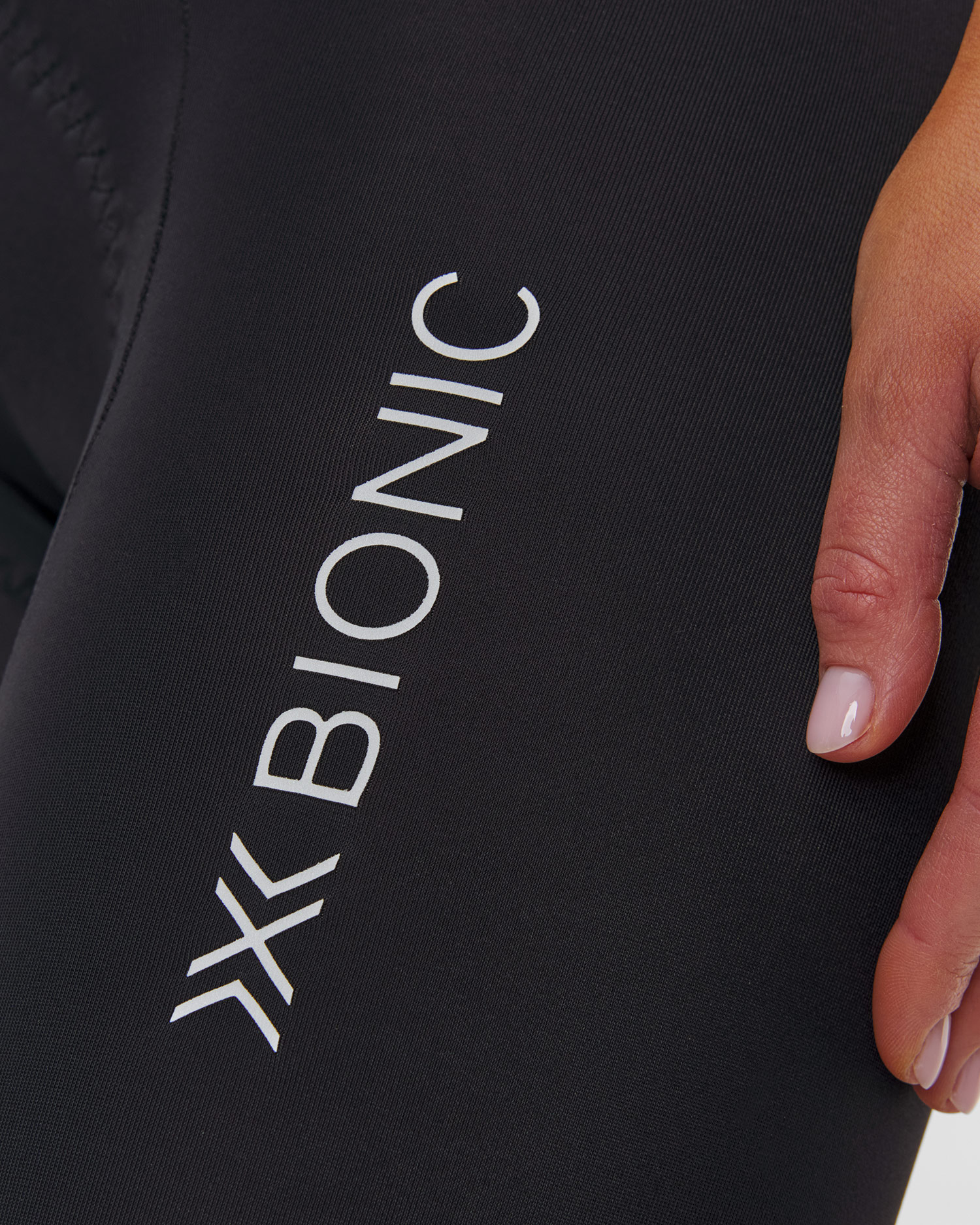 Dámské cyklistické šortky se šlemi X-Bionic Corefusion Ride Bib Shorts v černé barvě