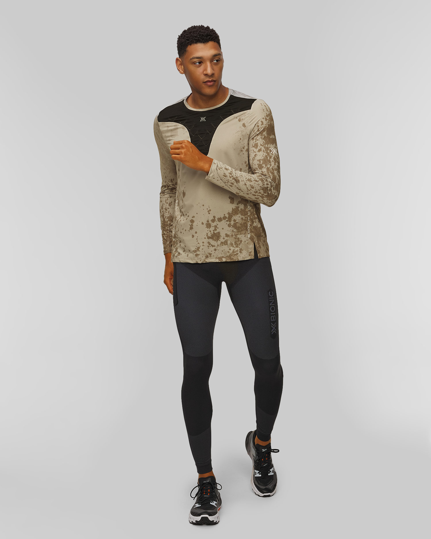 Pánský běžecký longsleeve X-Bionic Corefusion Run Shirt LS v Béžové a Černé Barvě