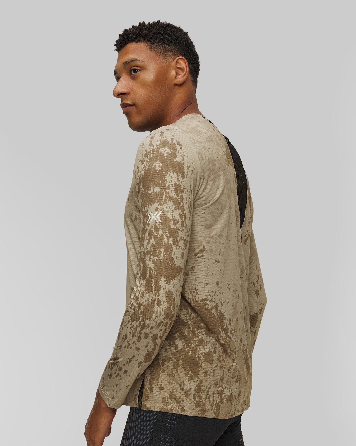 Tricou de alergare cu mânecă lungă pentru bărbați X-Bionic Corefusion Run Shirt LS bej-negru