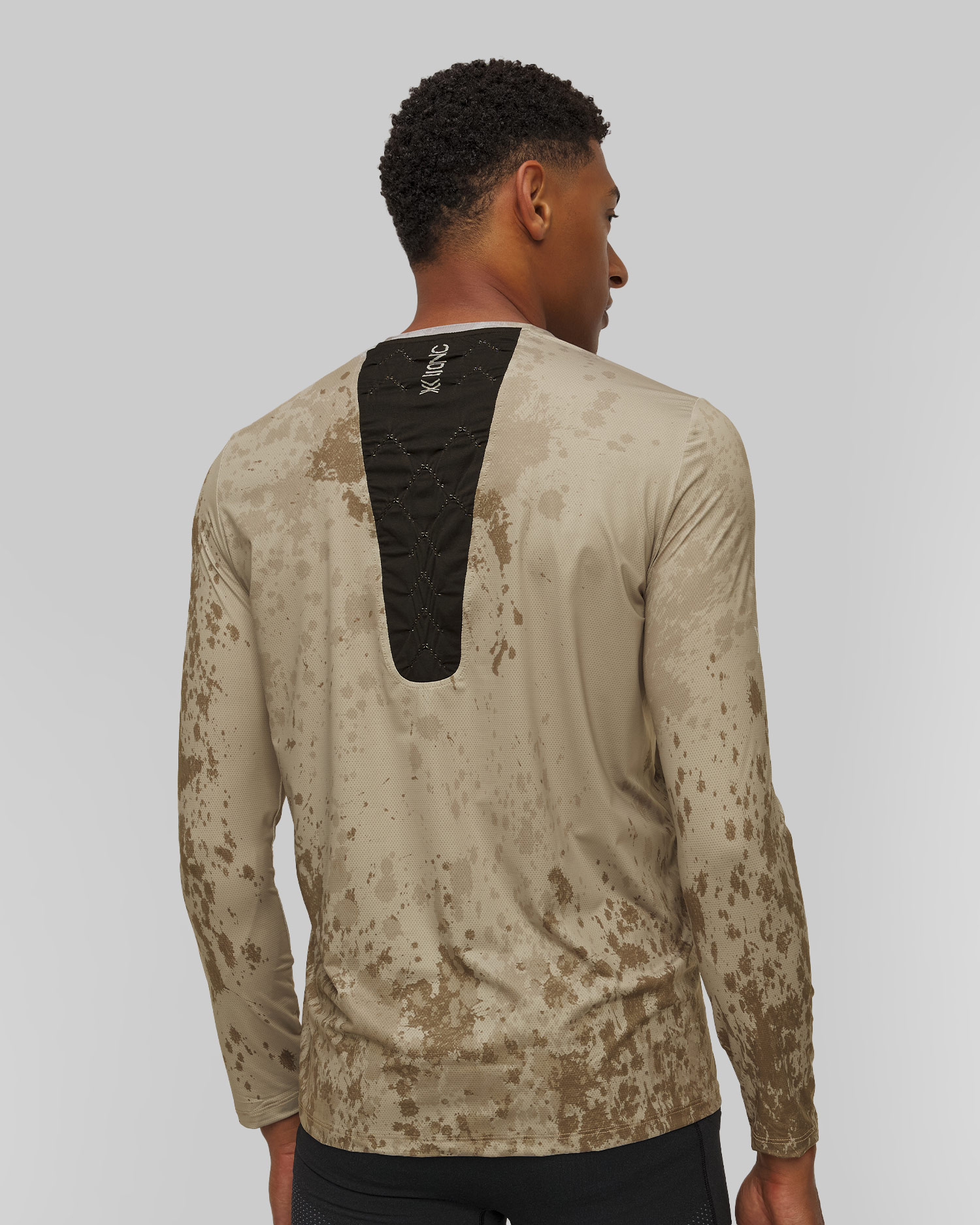 Tricou de alergare cu mânecă lungă pentru bărbați X-Bionic Corefusion Run Shirt LS bej-negru