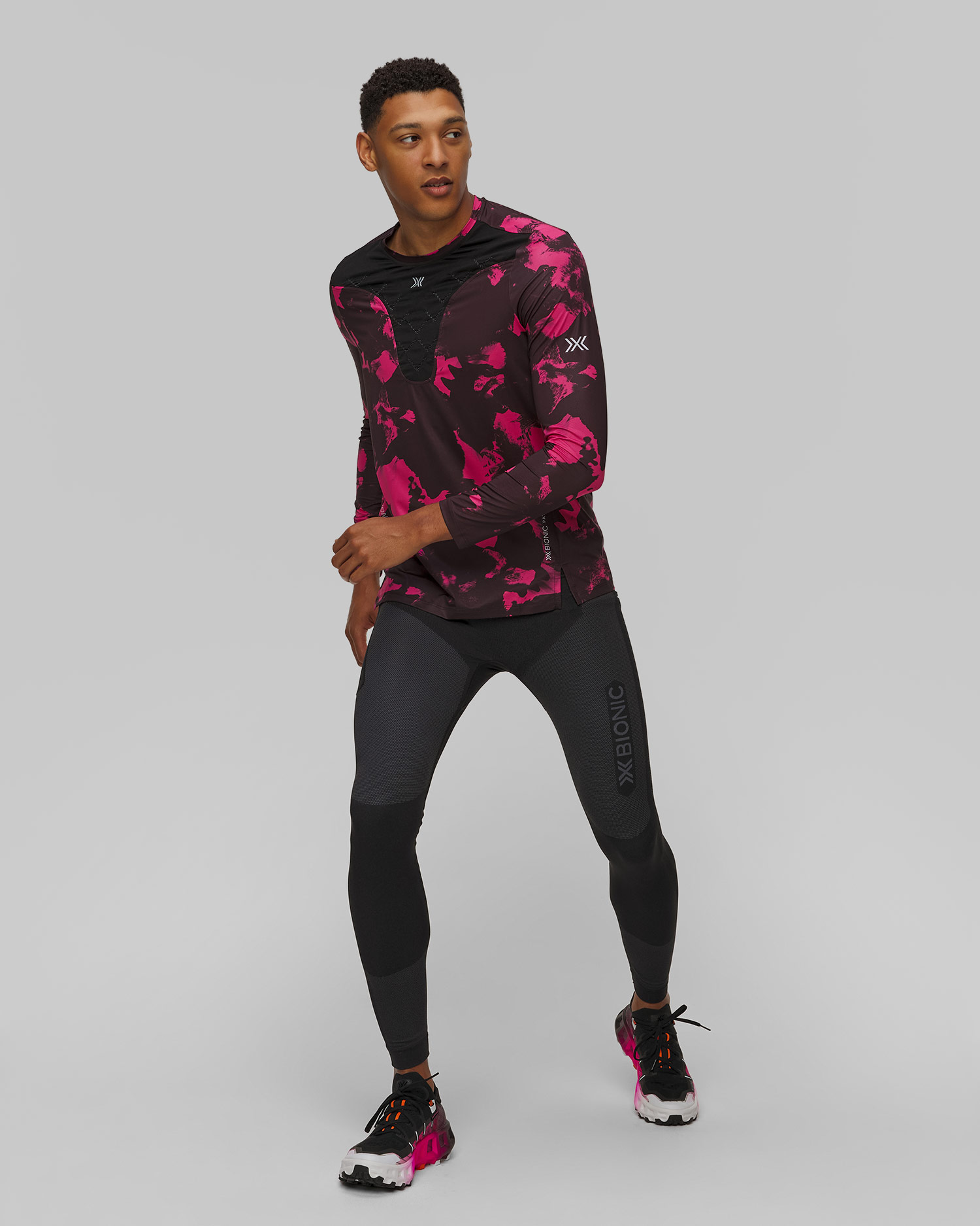 Pánský běžecký longsleeve X-Bionic Corefusion Run Shirt LS v Růžové a Černé Barvě