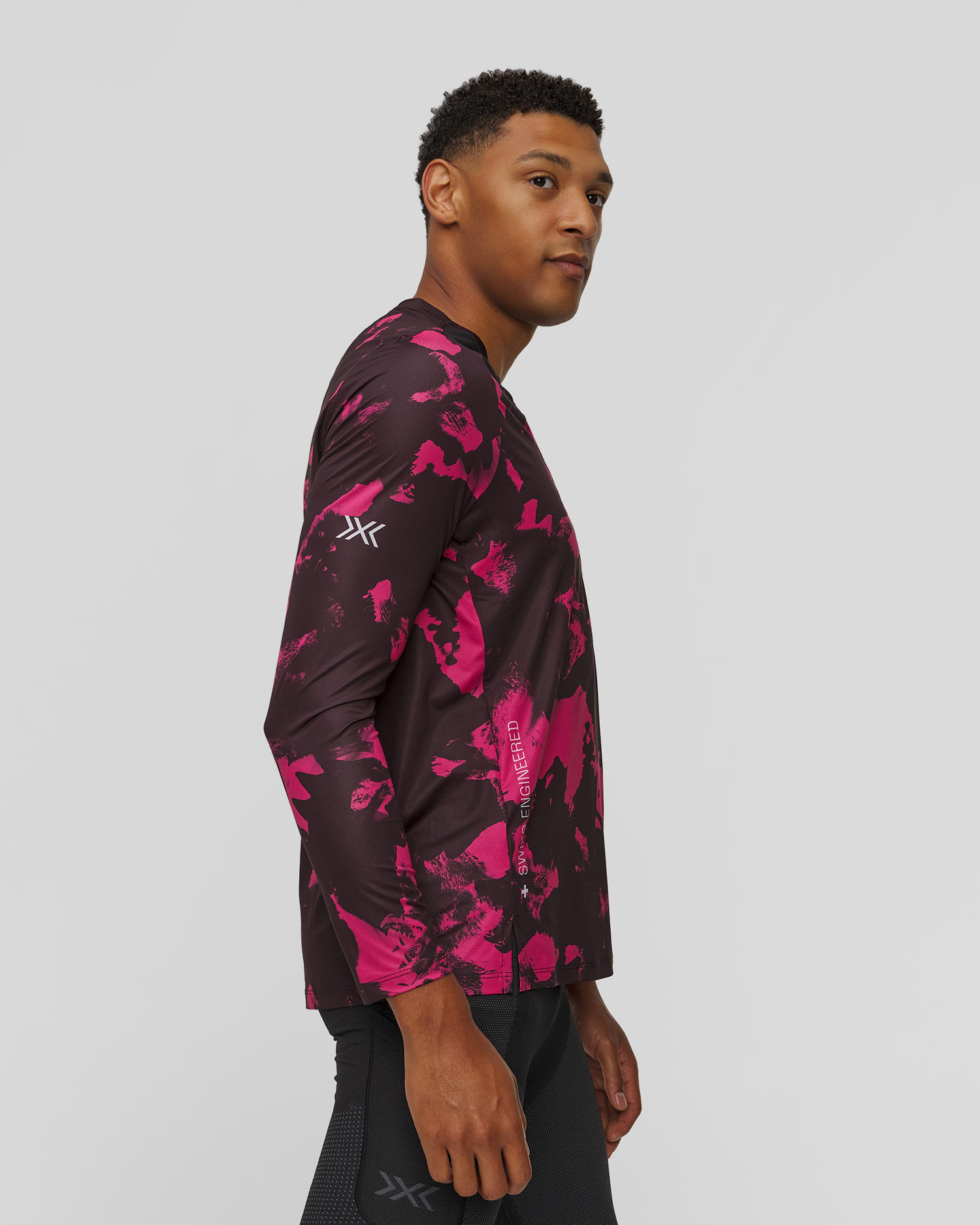 Tricou de alergare cu mânecă lungă pentru bărbați X-Bionic Corefusion Run Shirt LS roz-negru