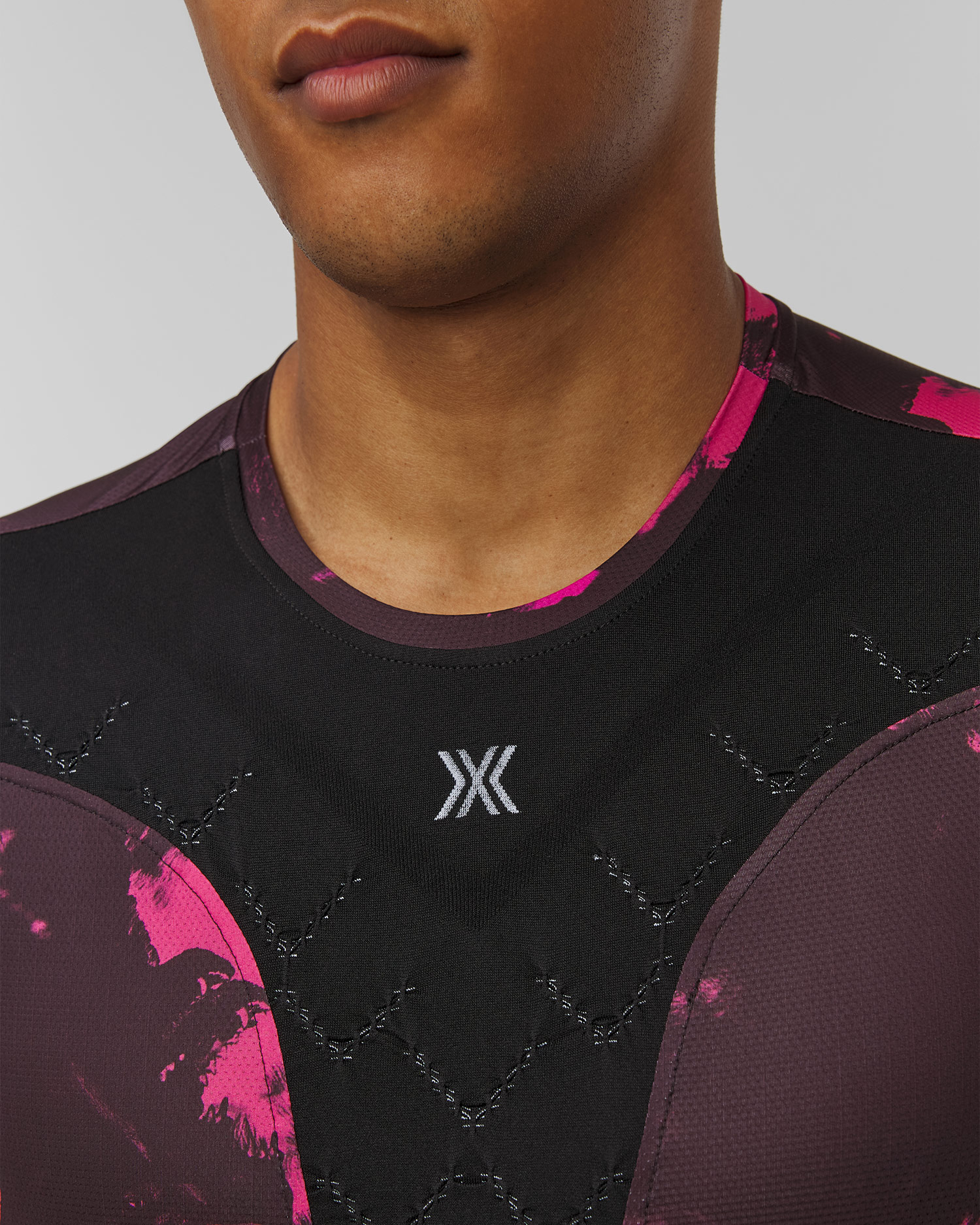 Tricou de alergare cu mânecă lungă pentru bărbați X-Bionic Corefusion Run Shirt LS roz-negru