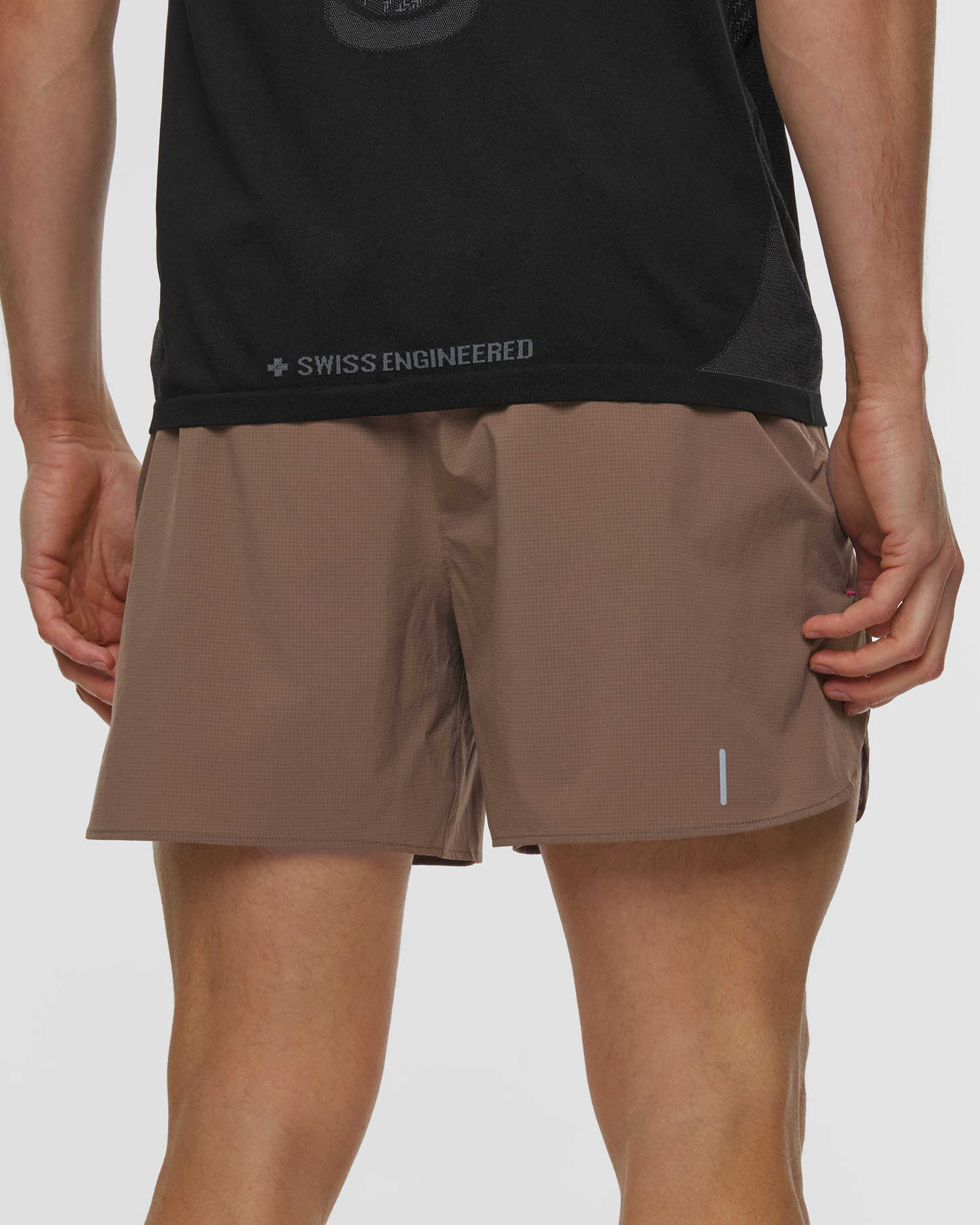 Short pour hommes X-Bionic Corefusion Run Perform Shorts Dark Sand
