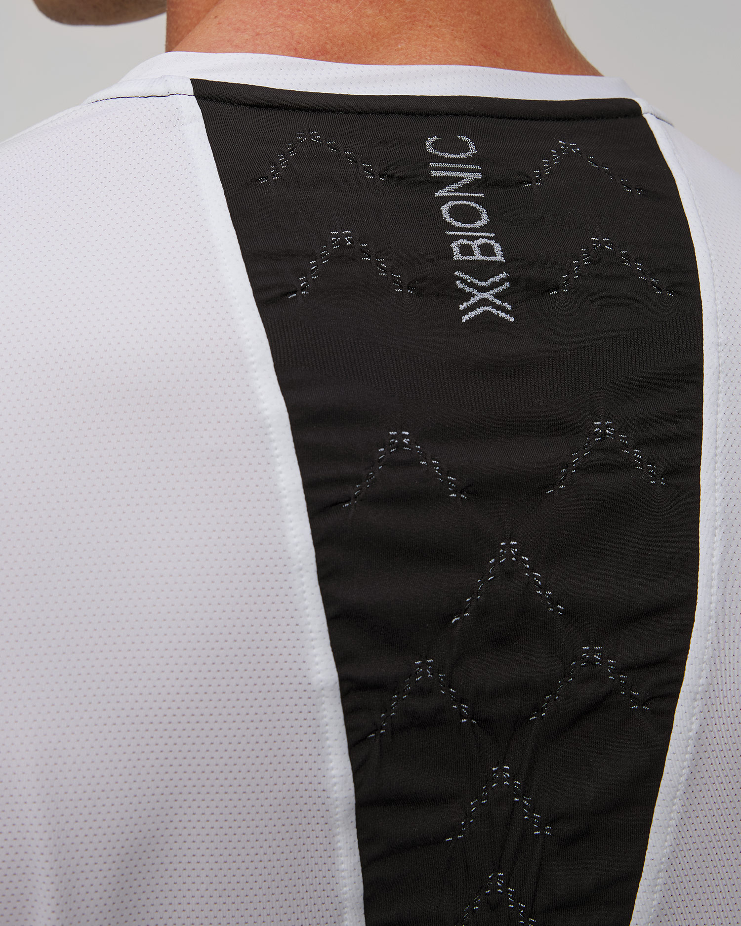 Pánske bežecké tričko X-Bionic Corefusion Run Shirt bielo-čierne