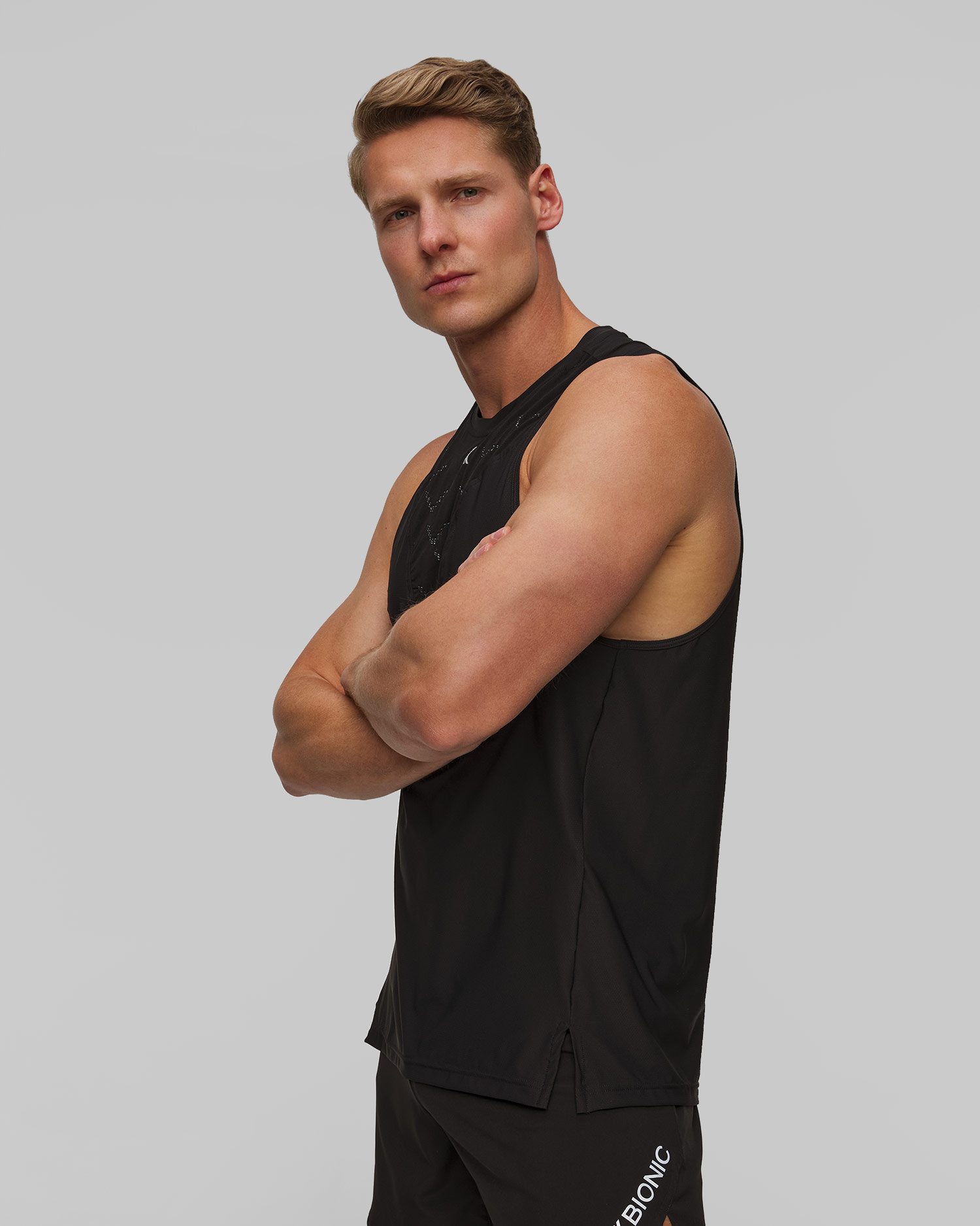 X-Bionic Corefusion Run Tank Unisex Lauf-Singlet in Schwarz