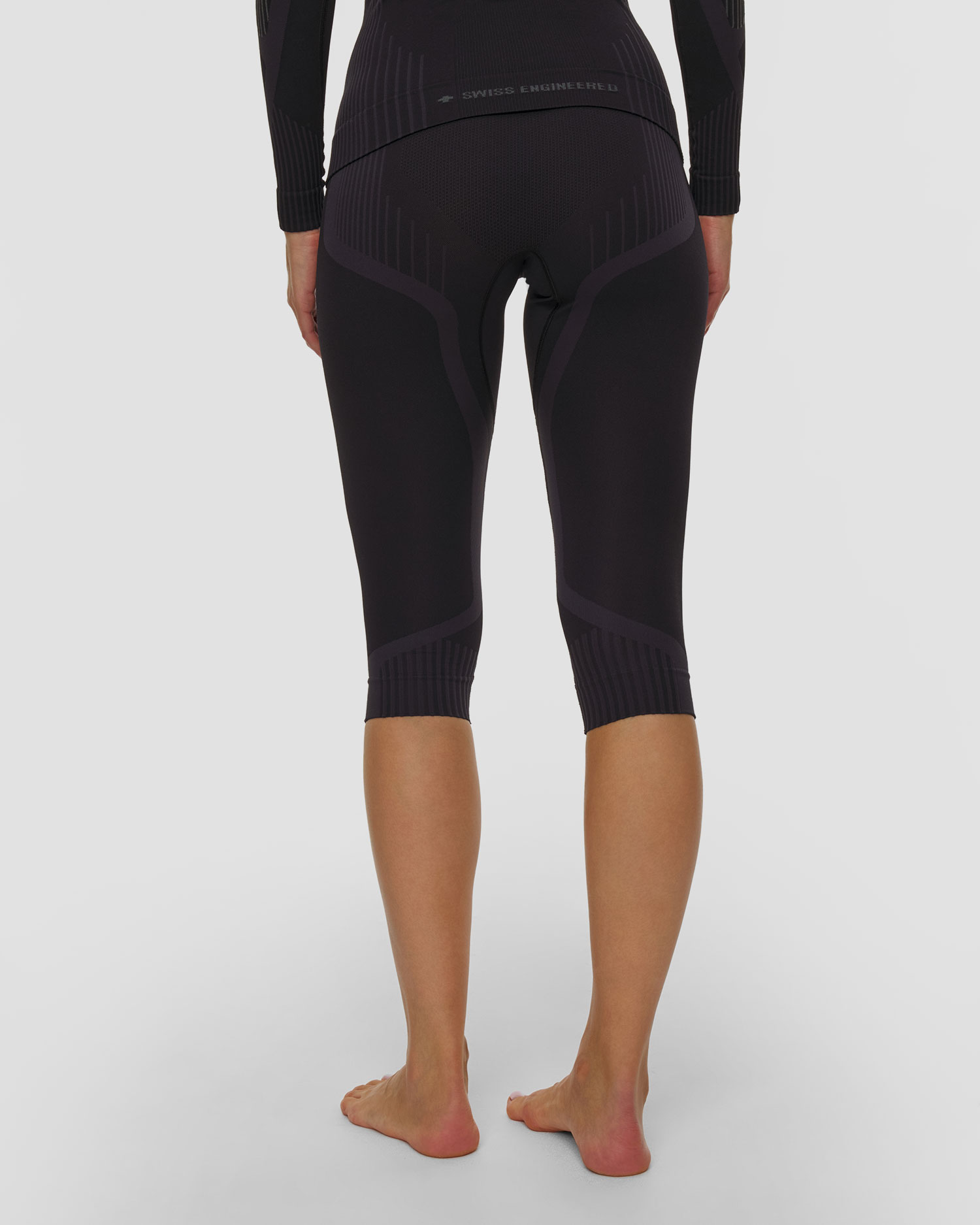 Dámske termolegíny X-Bionic Invent Pants 3/4 čierne