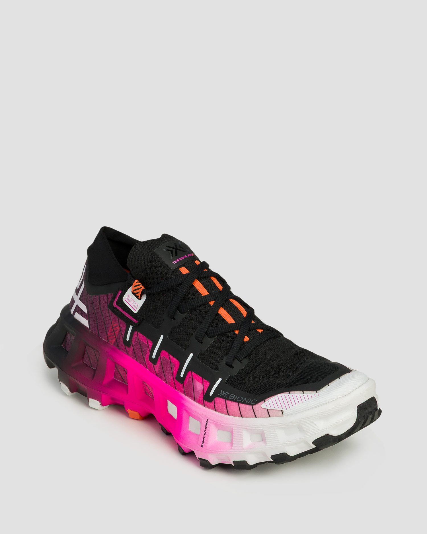 Scarpe da corsa trail unisex X-Bionic Terraskin X00/C nero-rosa-bianco + calzini tecnici