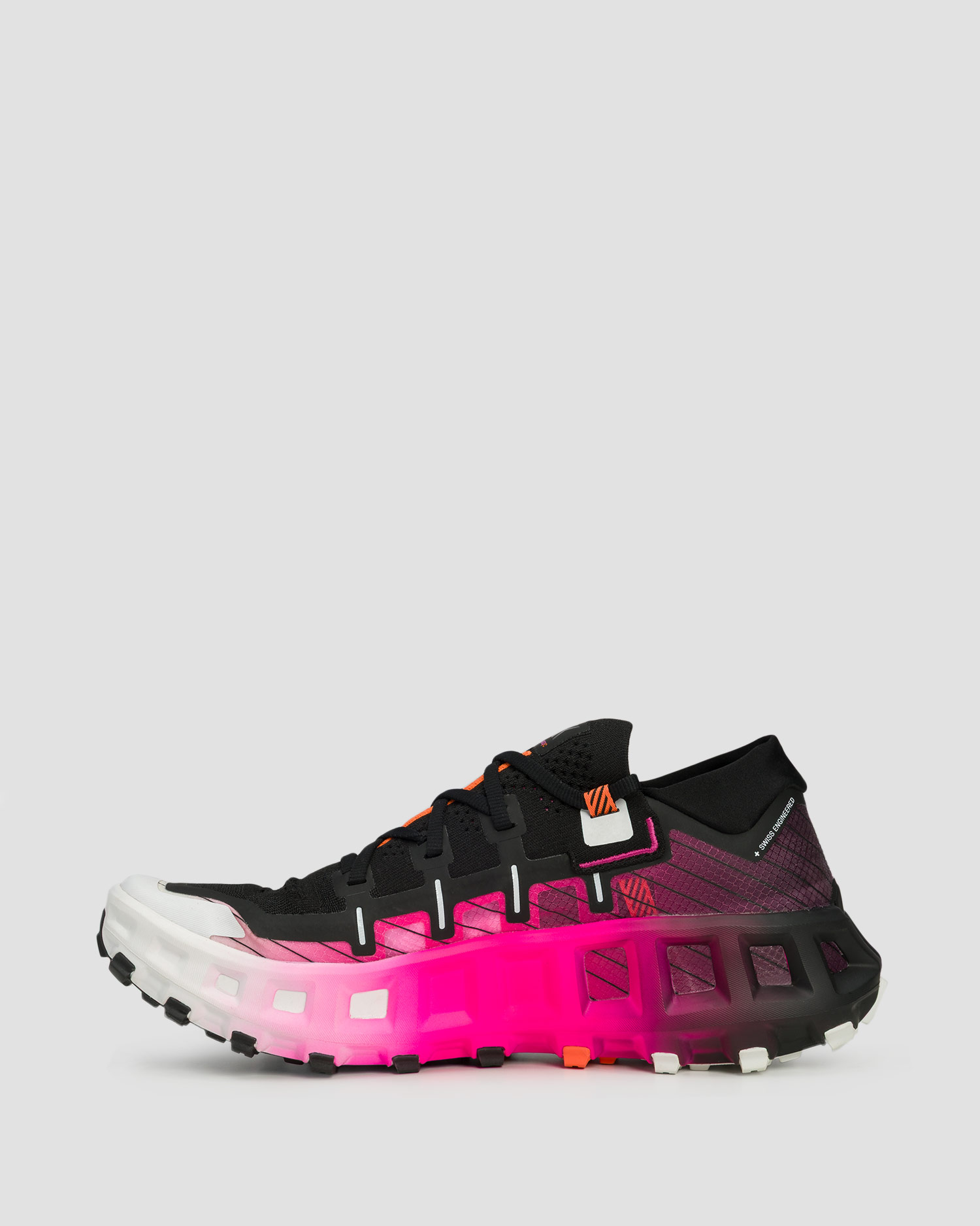 Scarpe da corsa trail unisex X-Bionic Terraskin X00/C nero-rosa-bianco + calzini tecnici