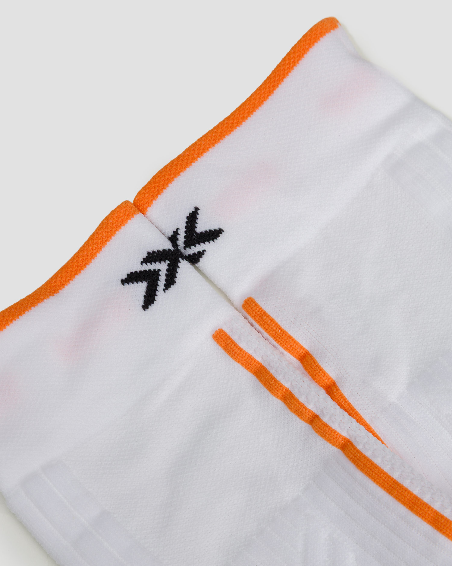 Buty biegowe trailowe unisex X-Bionic Terraskin X00/C czarno-białe