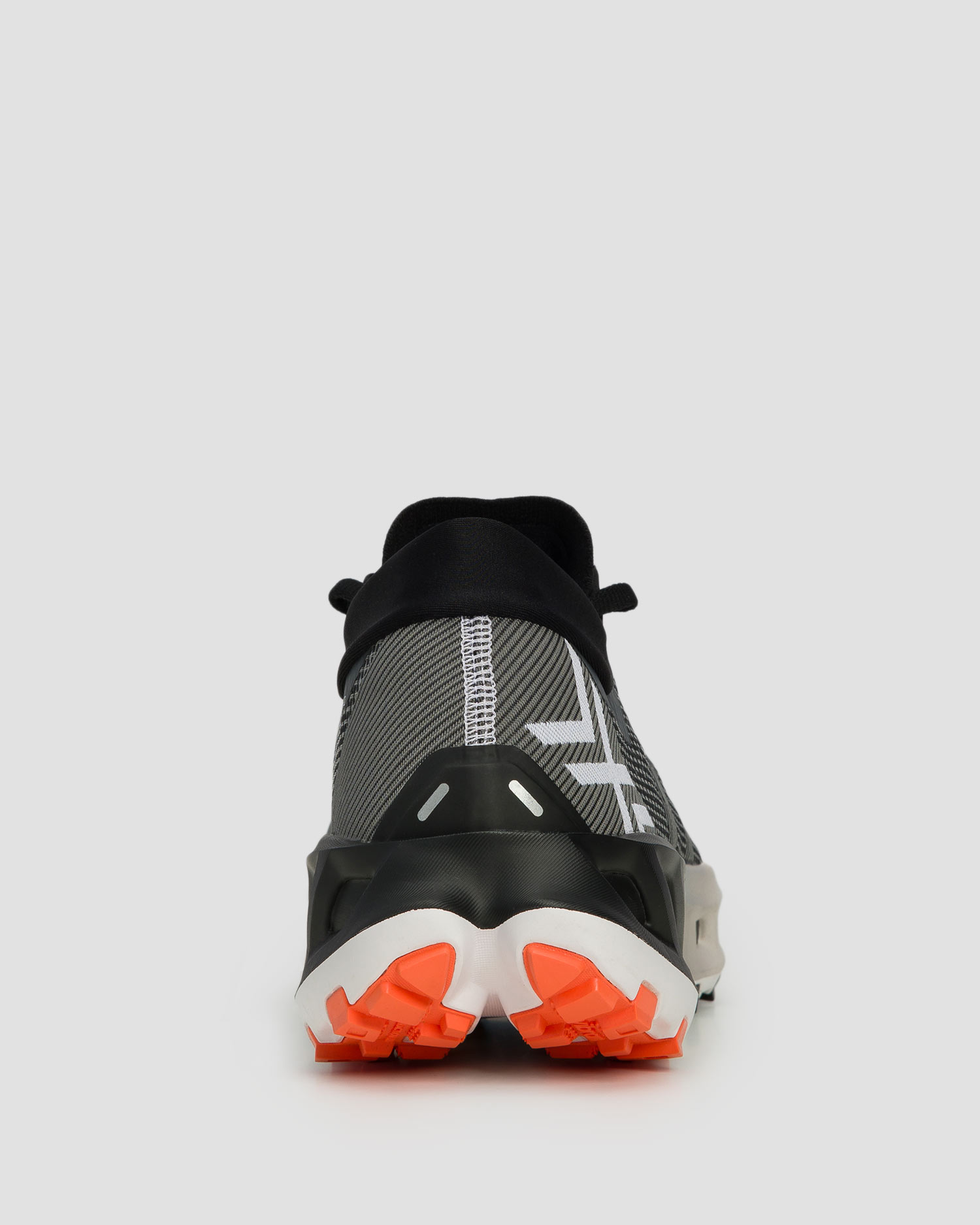 Scarpe da corsa trail unisex X-Bionic Terraskin X02 nero-bianche + calzini tecnici
